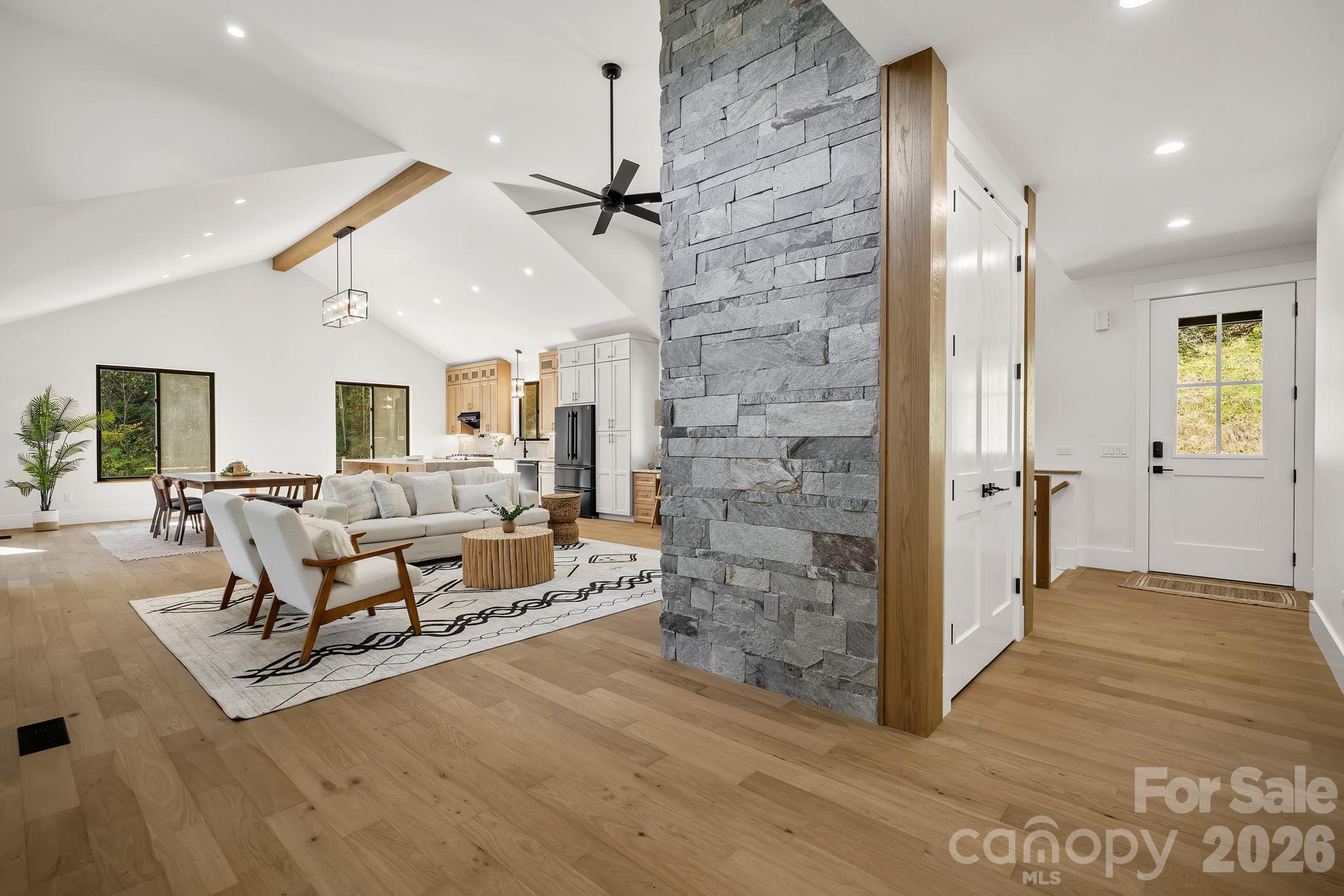 21 Poplar Run Circle, Asheville, photo 5 of 8