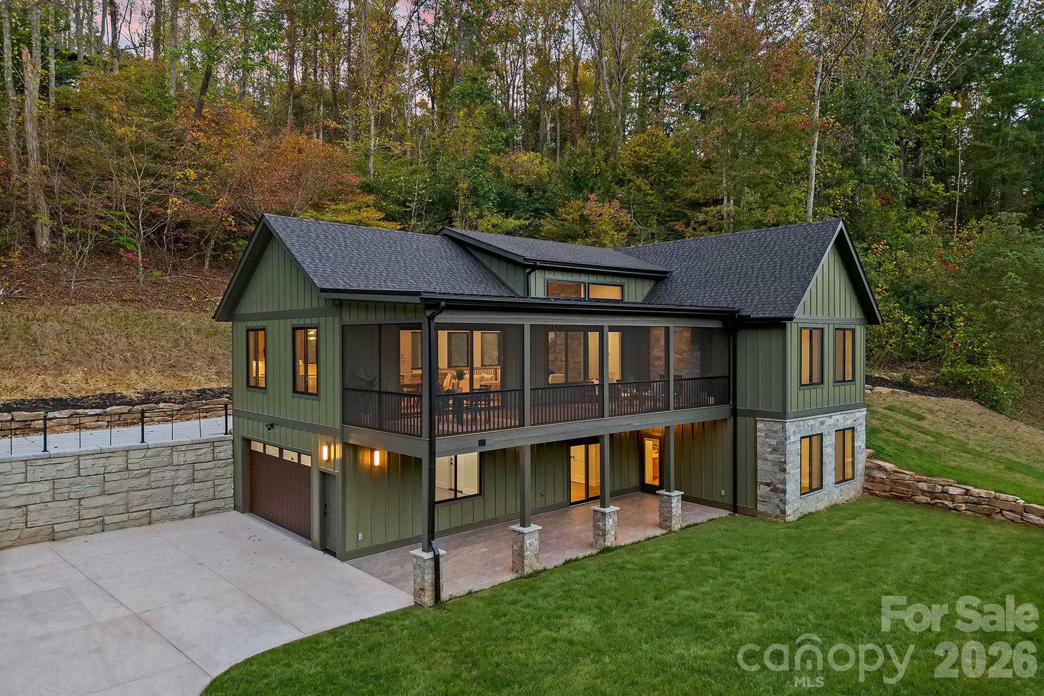 21 Poplar Run Circle, Asheville, photo 3 of 8