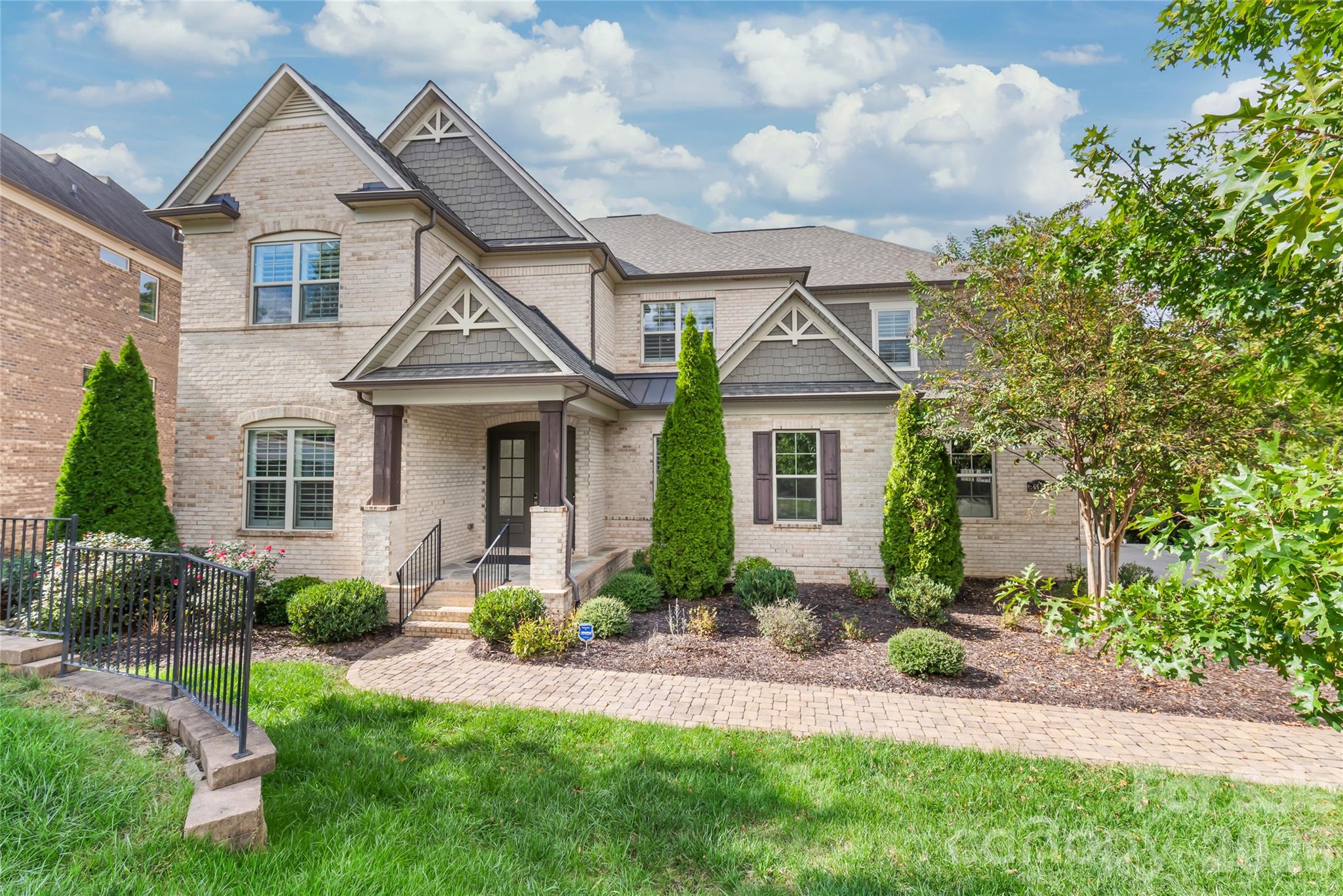 5624 Five Knolls Drive, Charlotte, photo 1 of 8