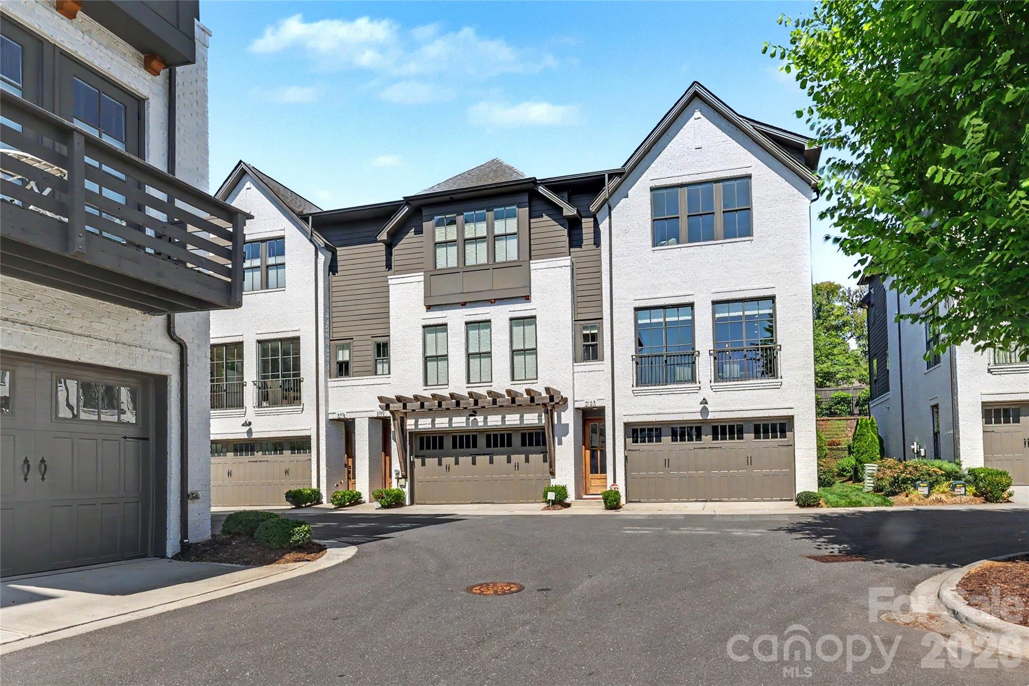 2123 Nolen Ridge Avenue, Charlotte, photo 2 of 8