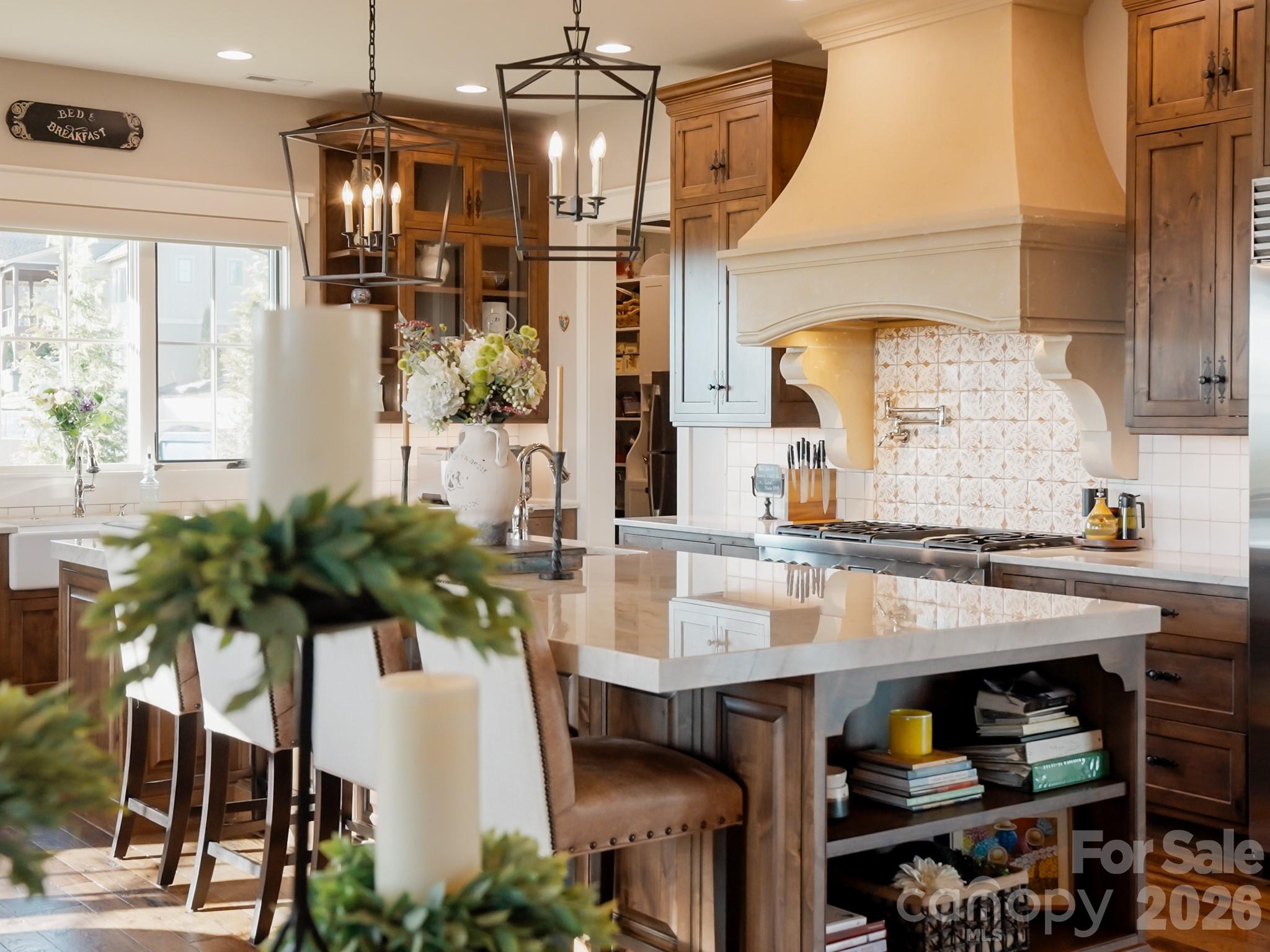 31 Bear Tree Court, Hendersonville, photo 2 of 8