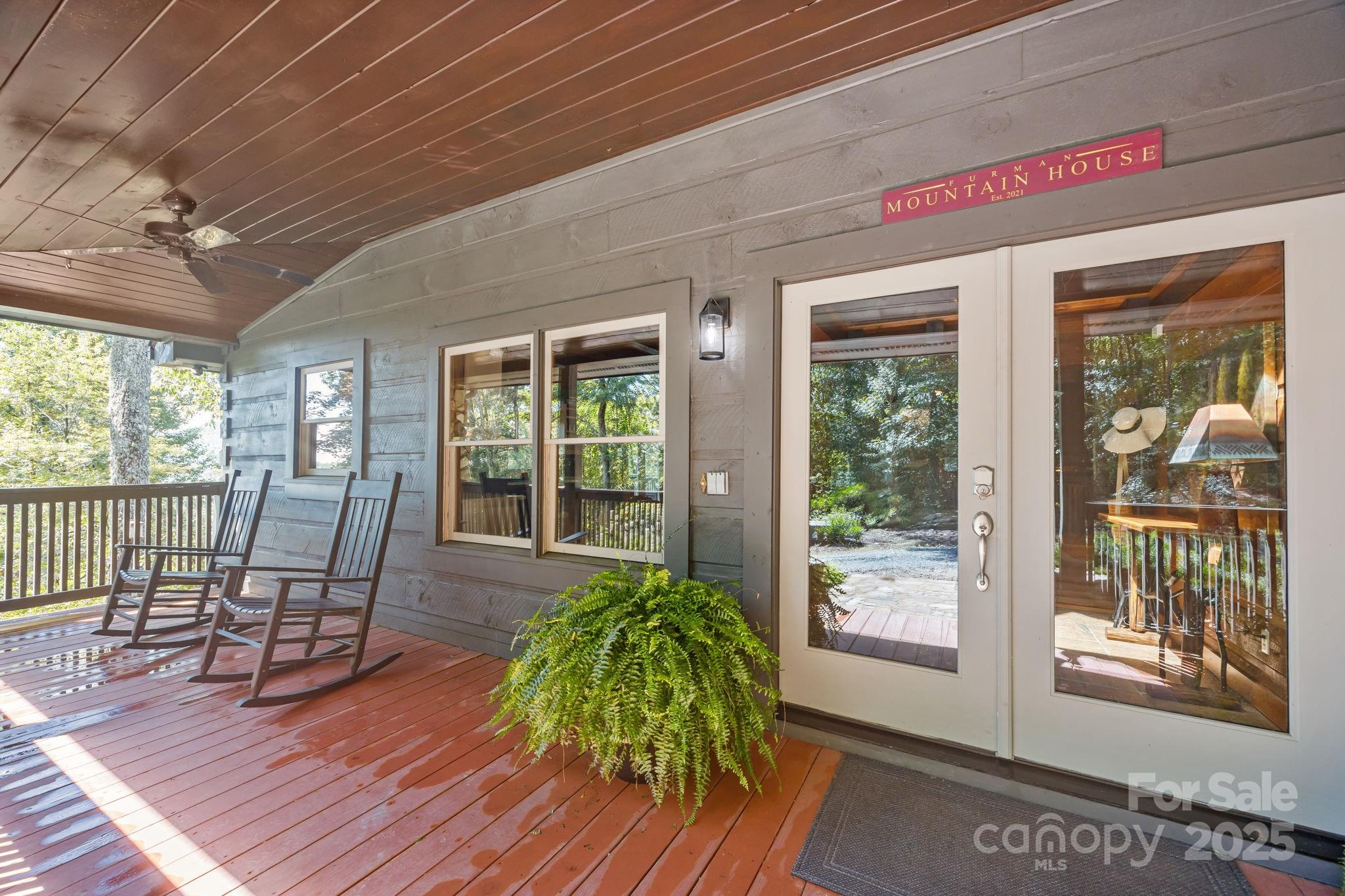 670 Barber Road, Zirconia, photo 4 of 8