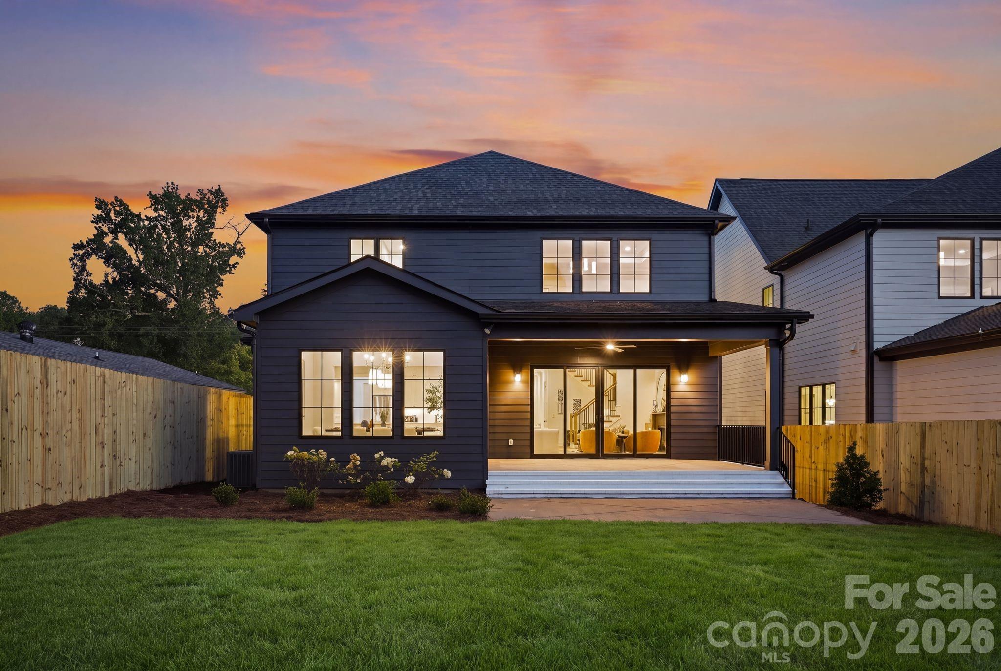 1117 Lomax Avenue, Charlotte, photo 2 of 8