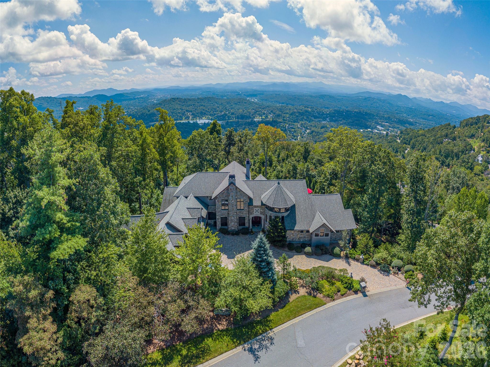 633 Altamont View, Asheville, photo 2 of 8