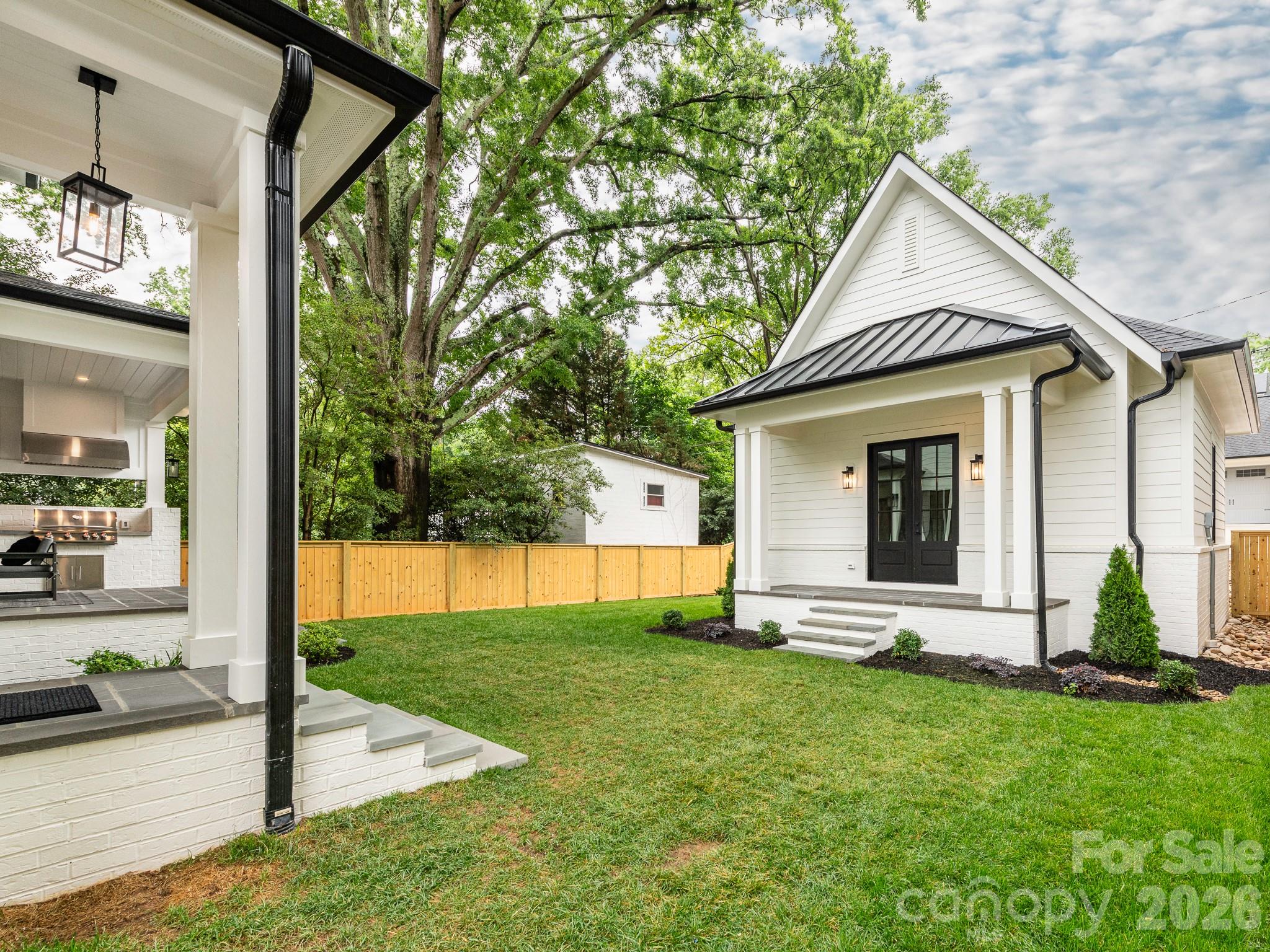 2510 Chesterfield Avenue, Charlotte, photo 5 of 8