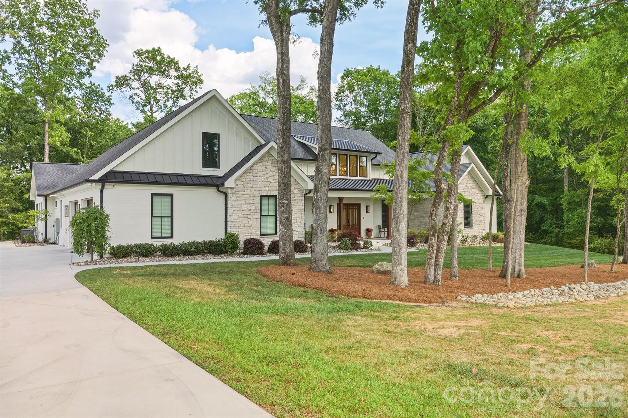 2855 Long Run Farm Road, Mount Pleasant, photo 2 of 8