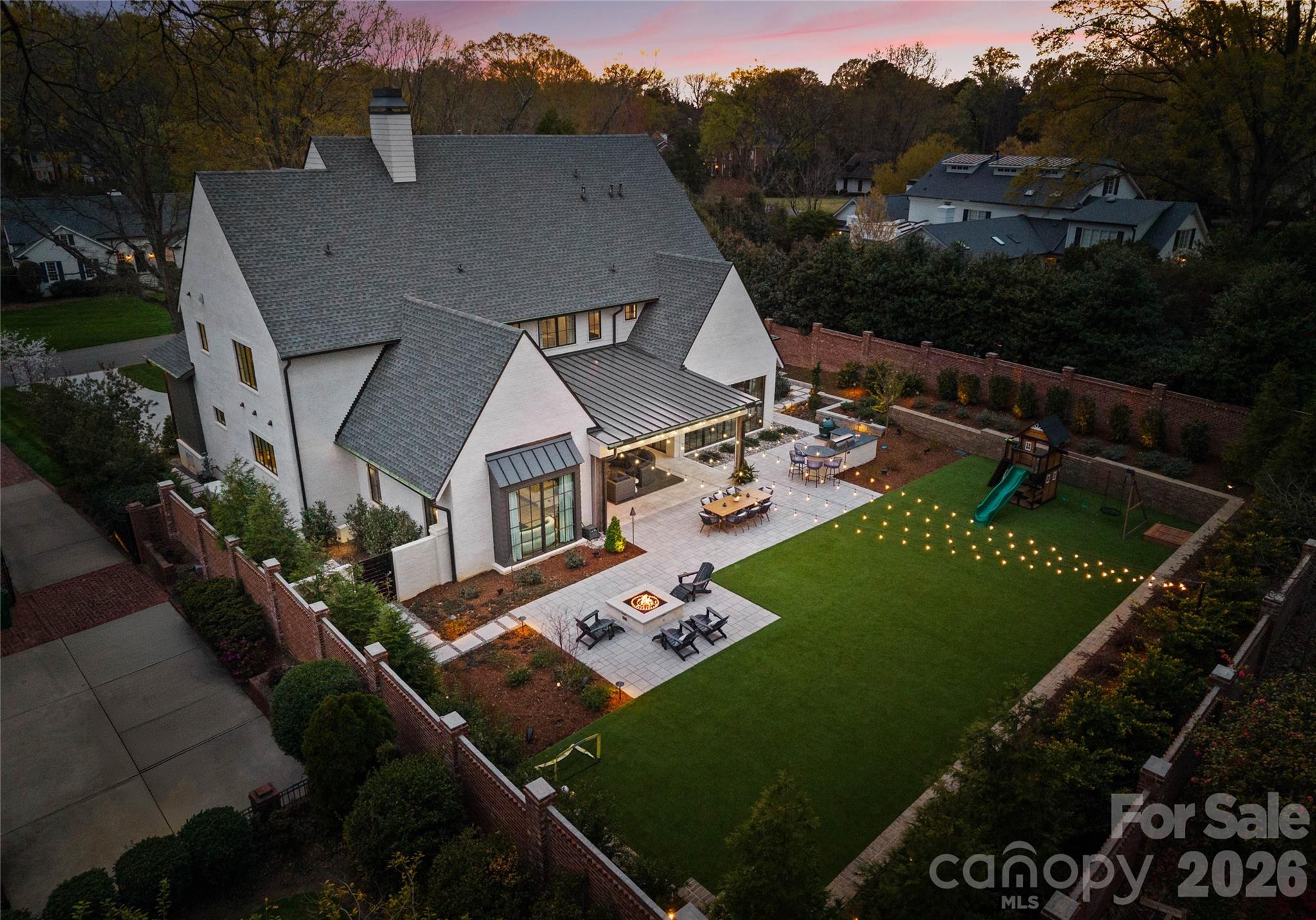 2610 Sedley Road, Charlotte, photo 4 of 8