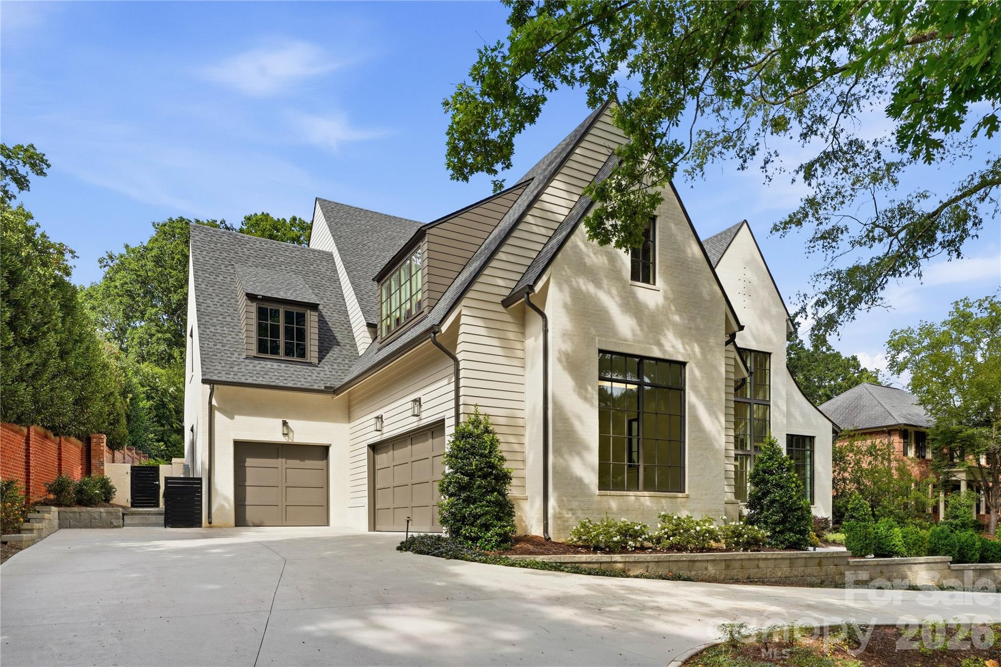 2610 Sedley Road, Charlotte, photo 2 of 8