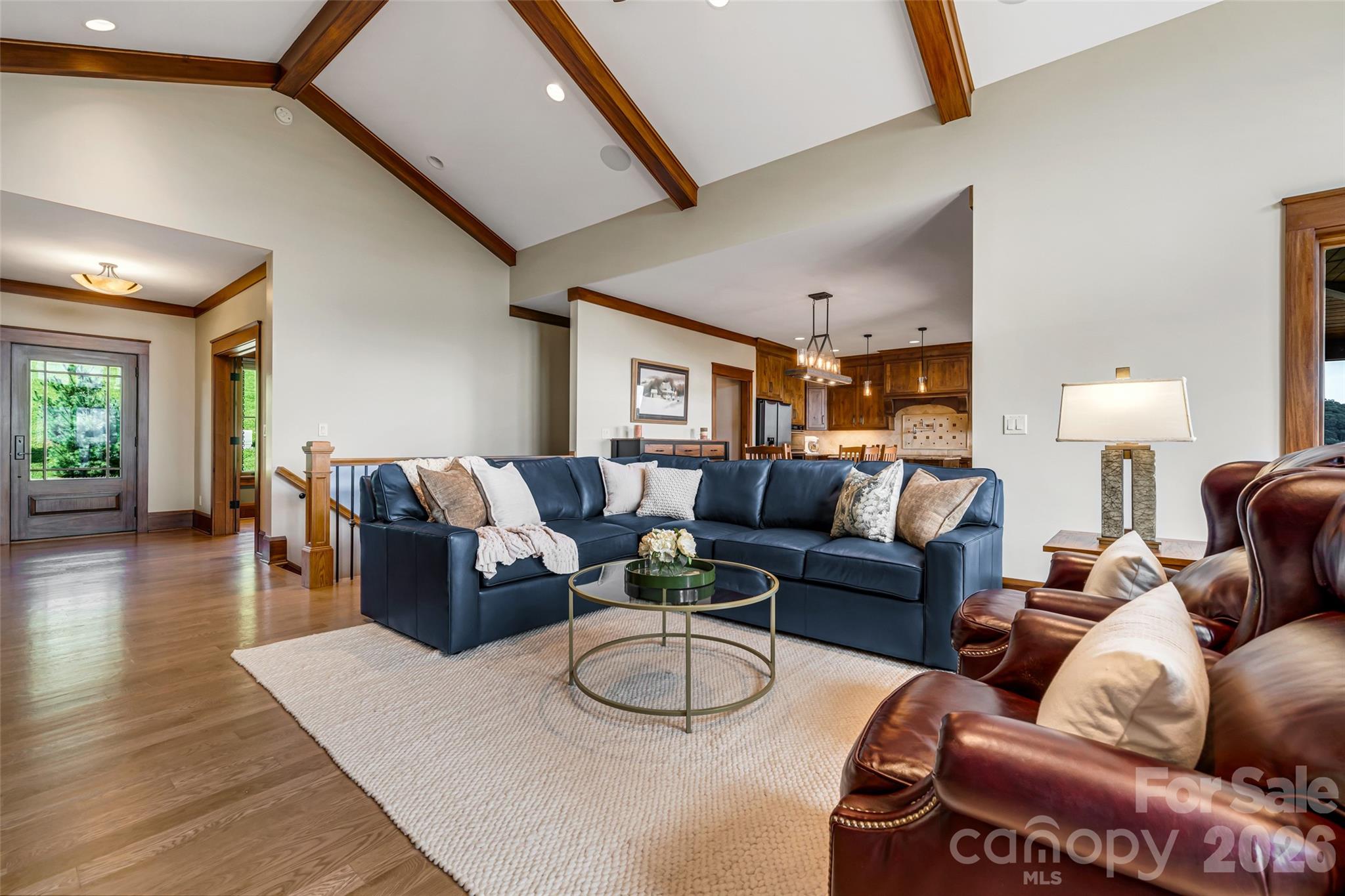 320 Summerset Drive, Hendersonville, photo 6 of 8