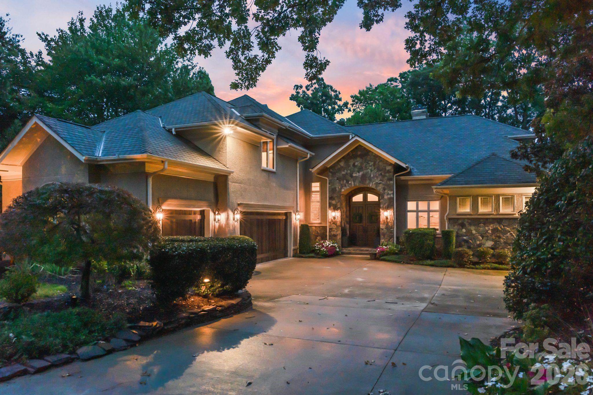 11808 Pleasant Wyatt Place, Charlotte, photo 3 of 8