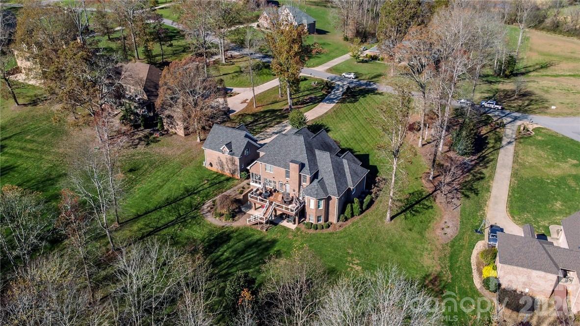 220 Cedar Lake Drive, Statesville, photo 4 of 8