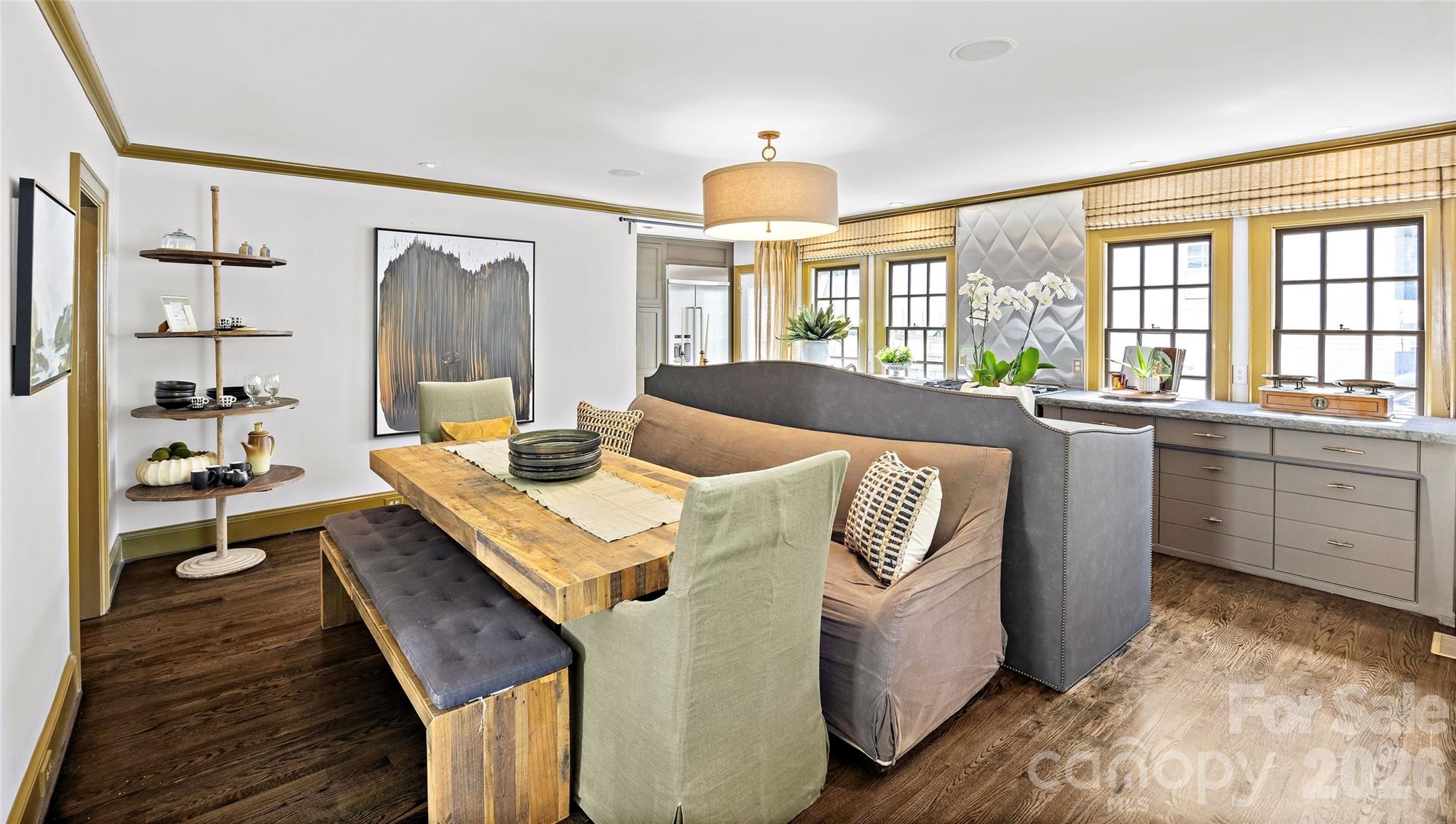 208 Wales Avenue, Charlotte, photo 6 of 8
