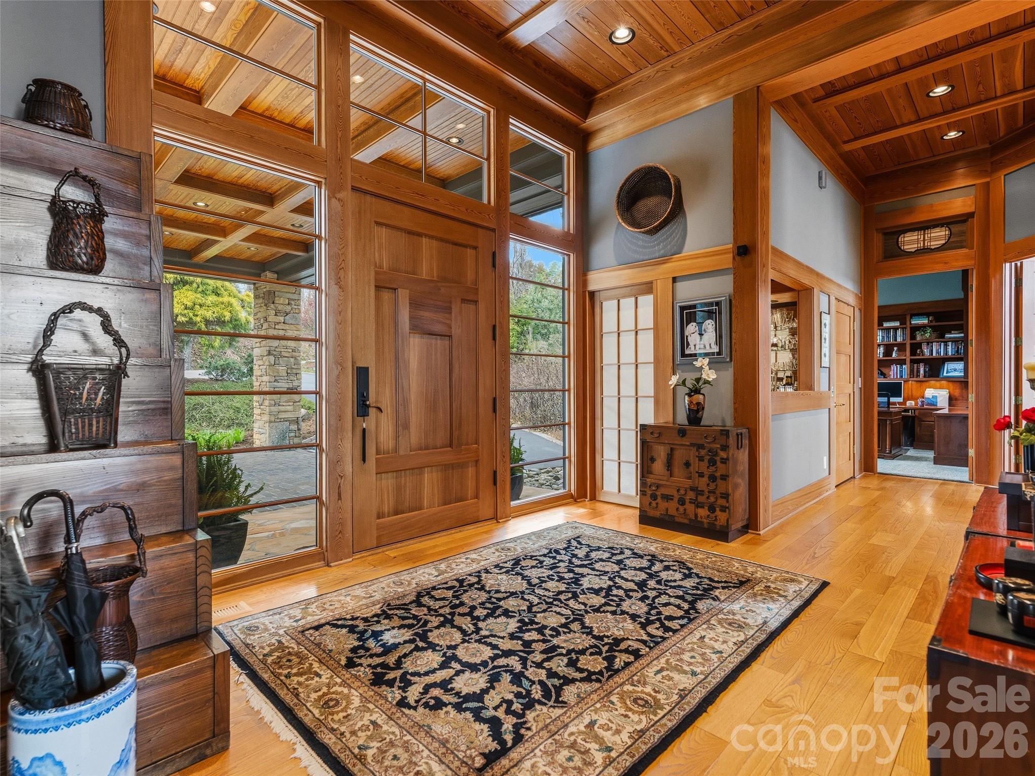 1000 Mcfarlane Way, Hendersonville, photo 3 of 8