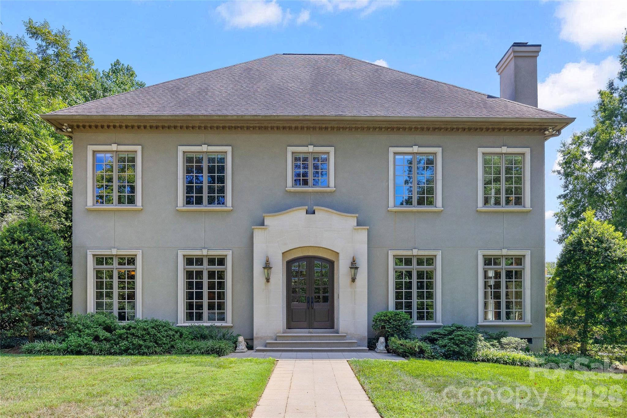 925 Harvard Place, Charlotte, photo 1 of 8