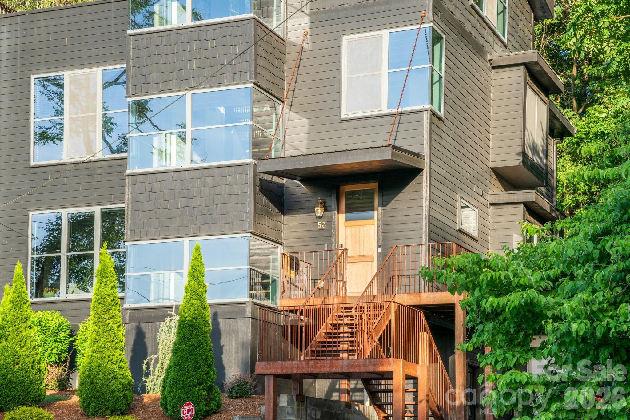 53 Buchanan Place, Asheville, photo 5 of 8