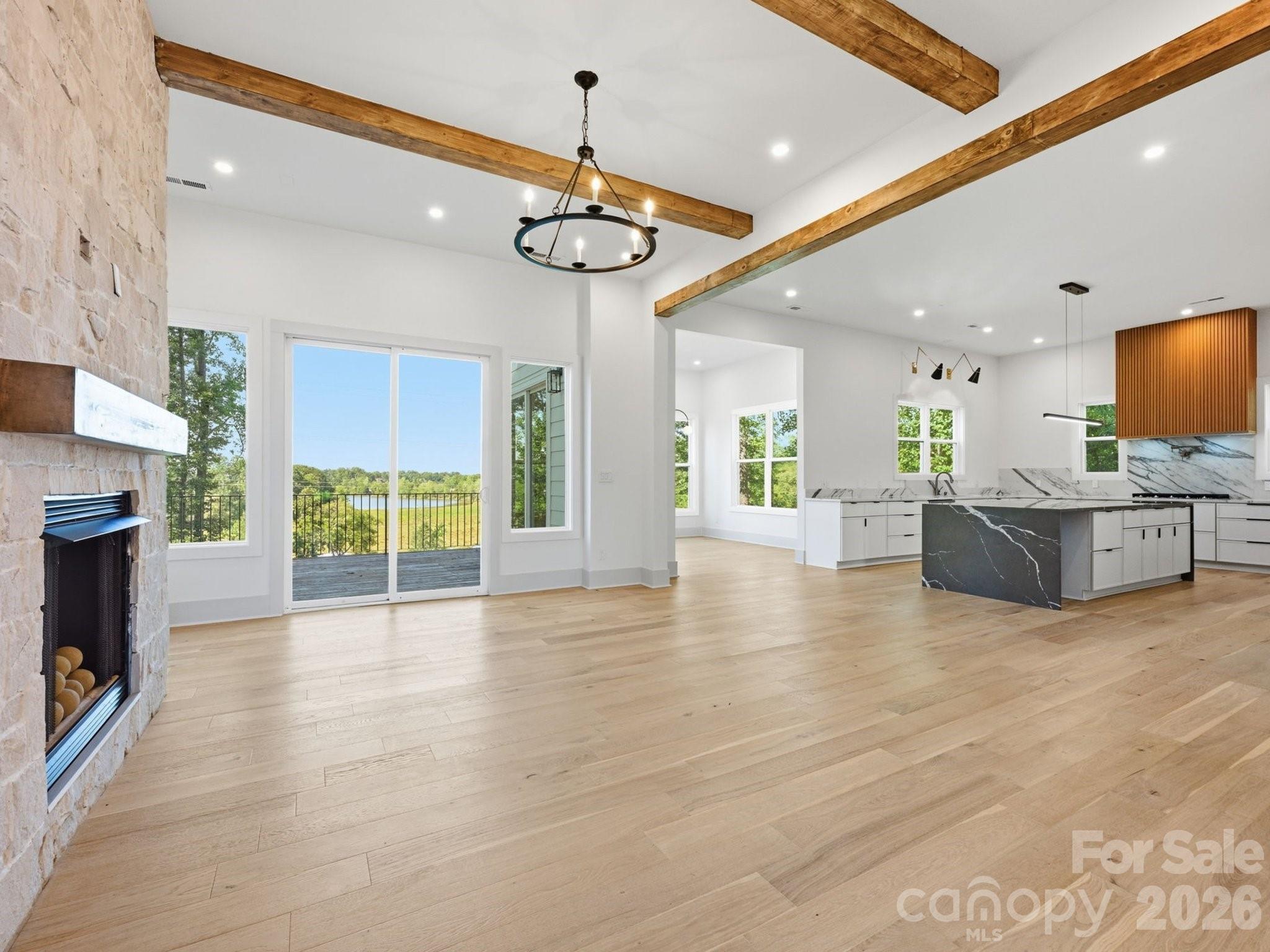 124 Clipper Lane, Mooresville, photo 6 of 8