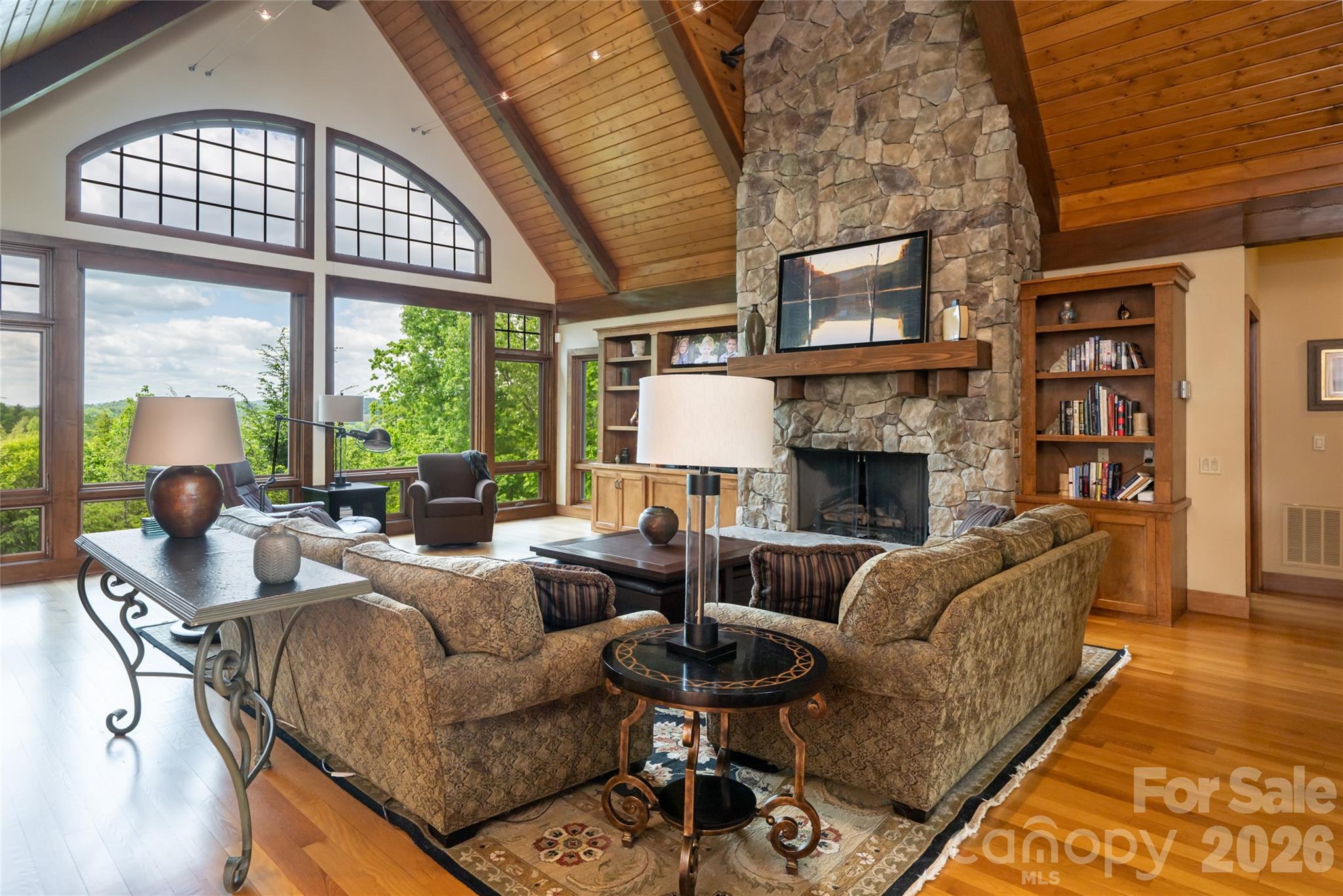 211 Boulder Ridge Drive, Hendersonville, photo 4 of 8
