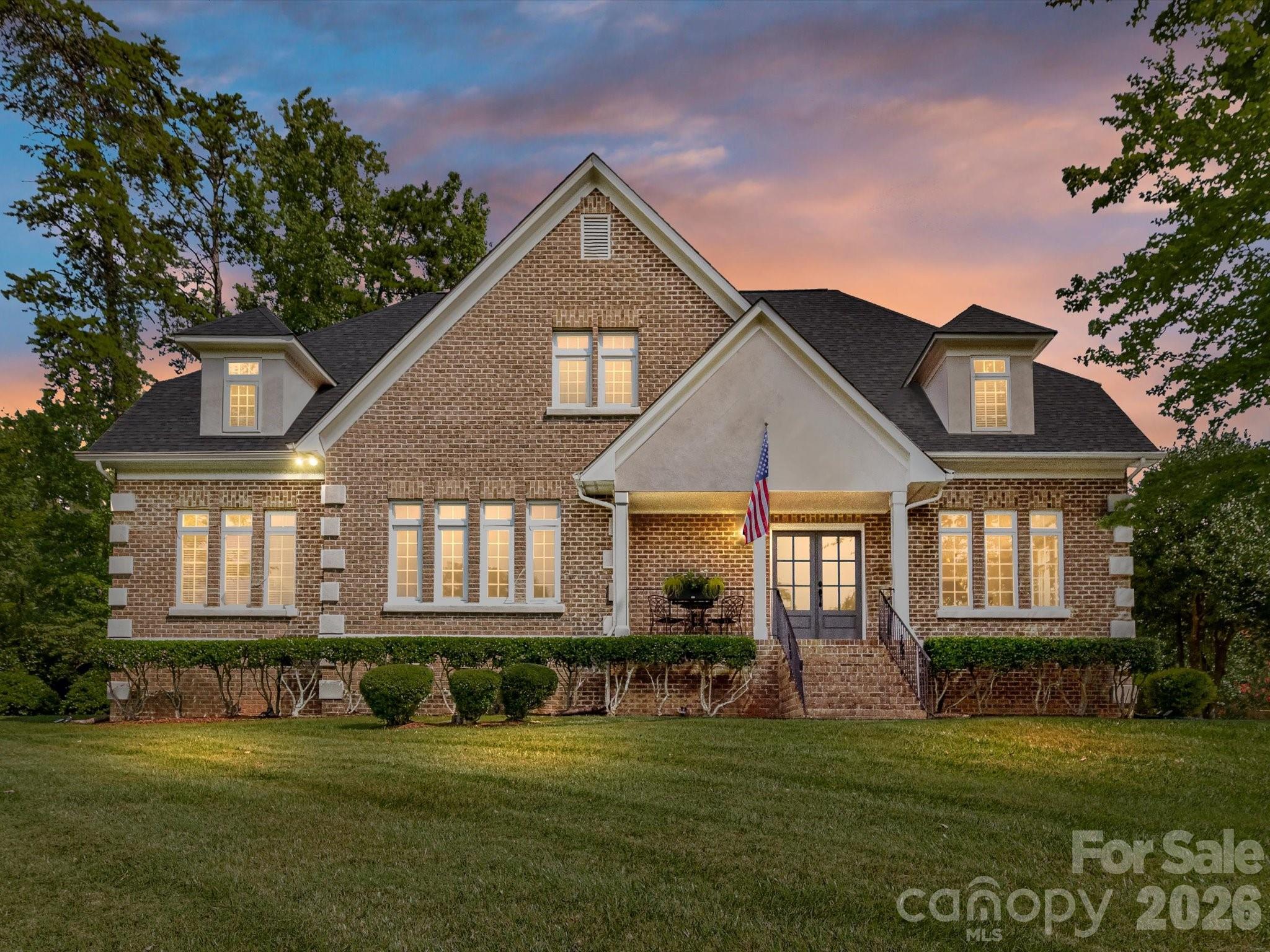 3520 Providence Plantation Lane, Charlotte, photo 1 of 8