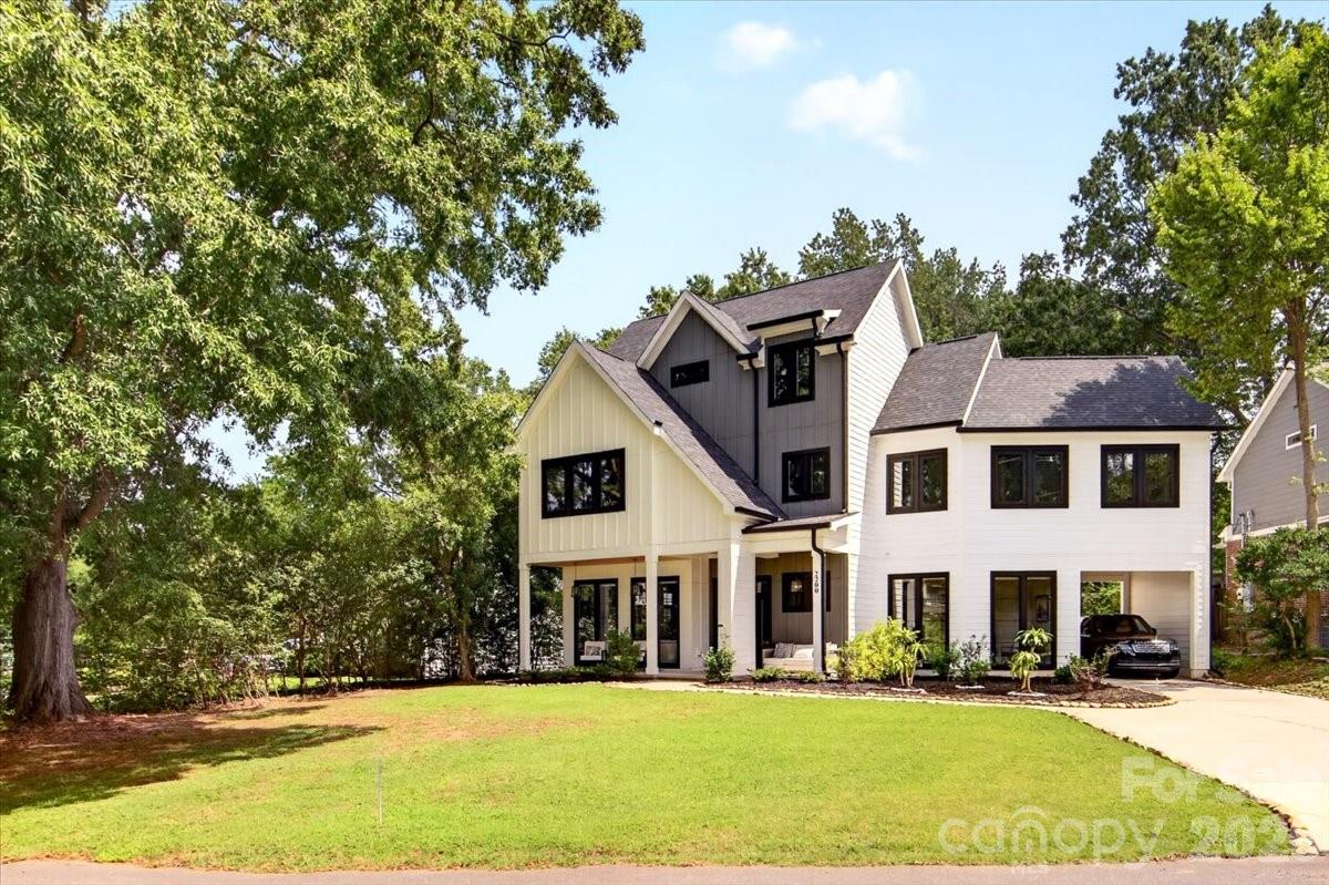 2200 Stratford Avenue, Charlotte, photo 2 of 8