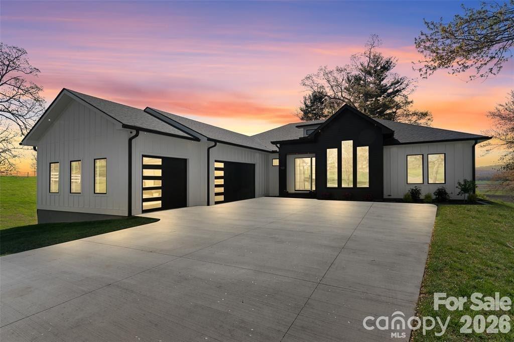 503 Nesbitt Drive, Mills River, photo 1 of 8