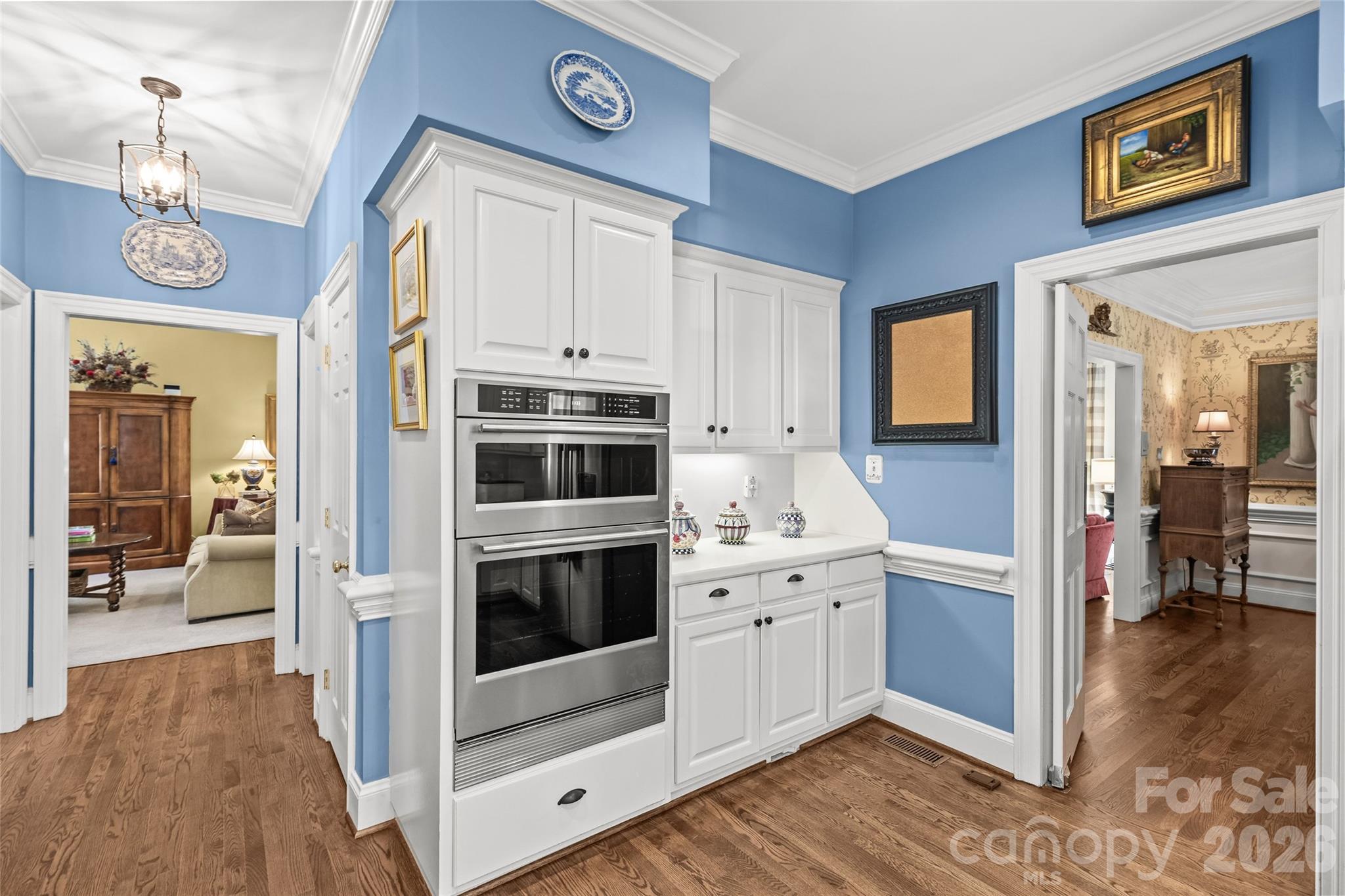 3601 Castellaine Drive, Charlotte, photo 6 of 8