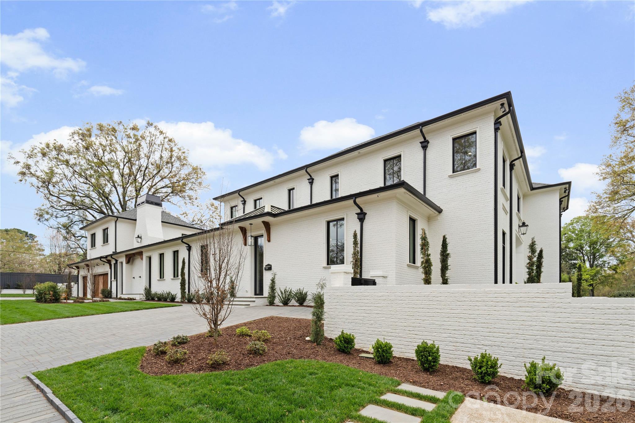 2208 Overhill Road, Charlotte, photo 4 of 8