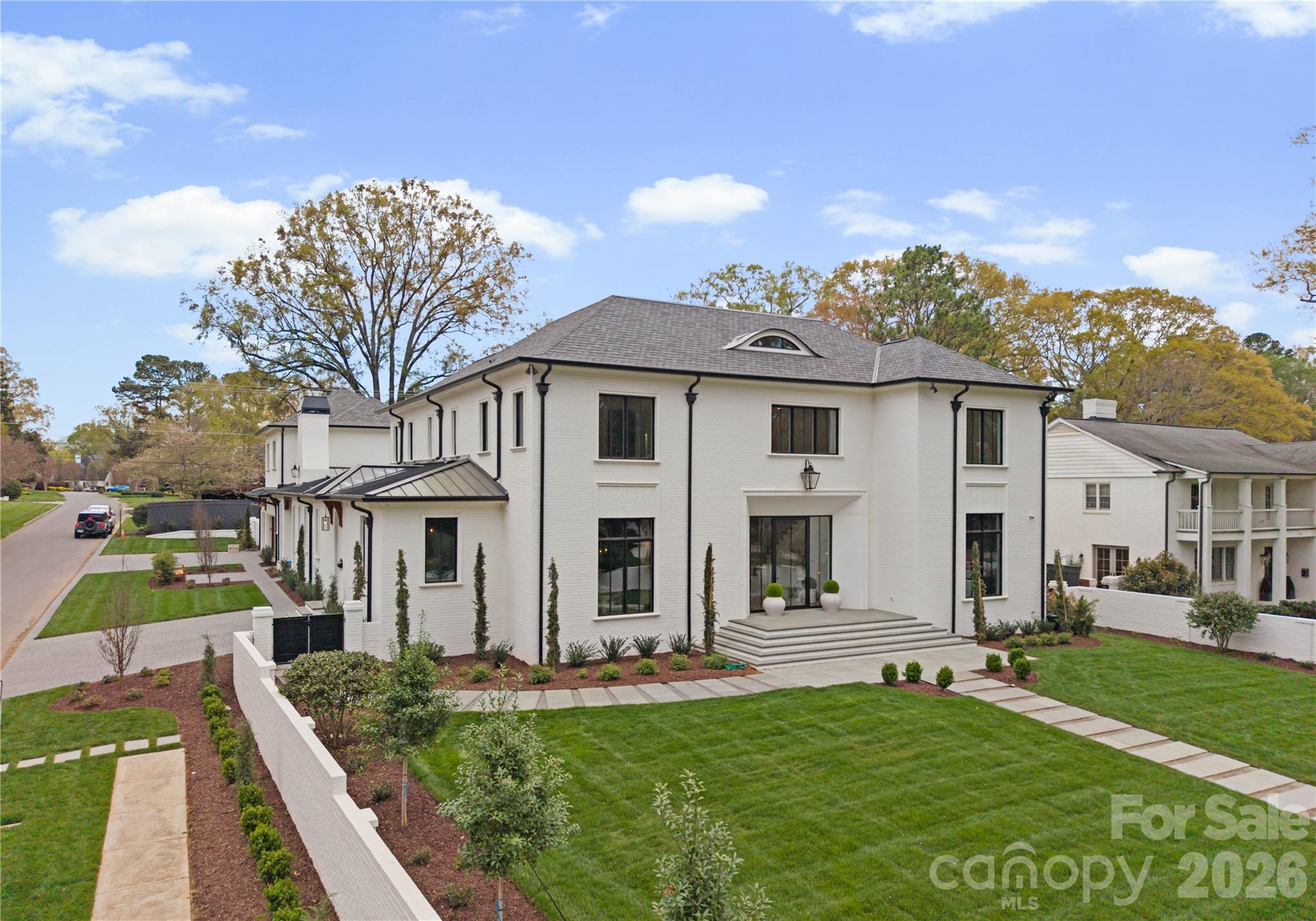 2208 Overhill Road, Charlotte, photo 1 of 8