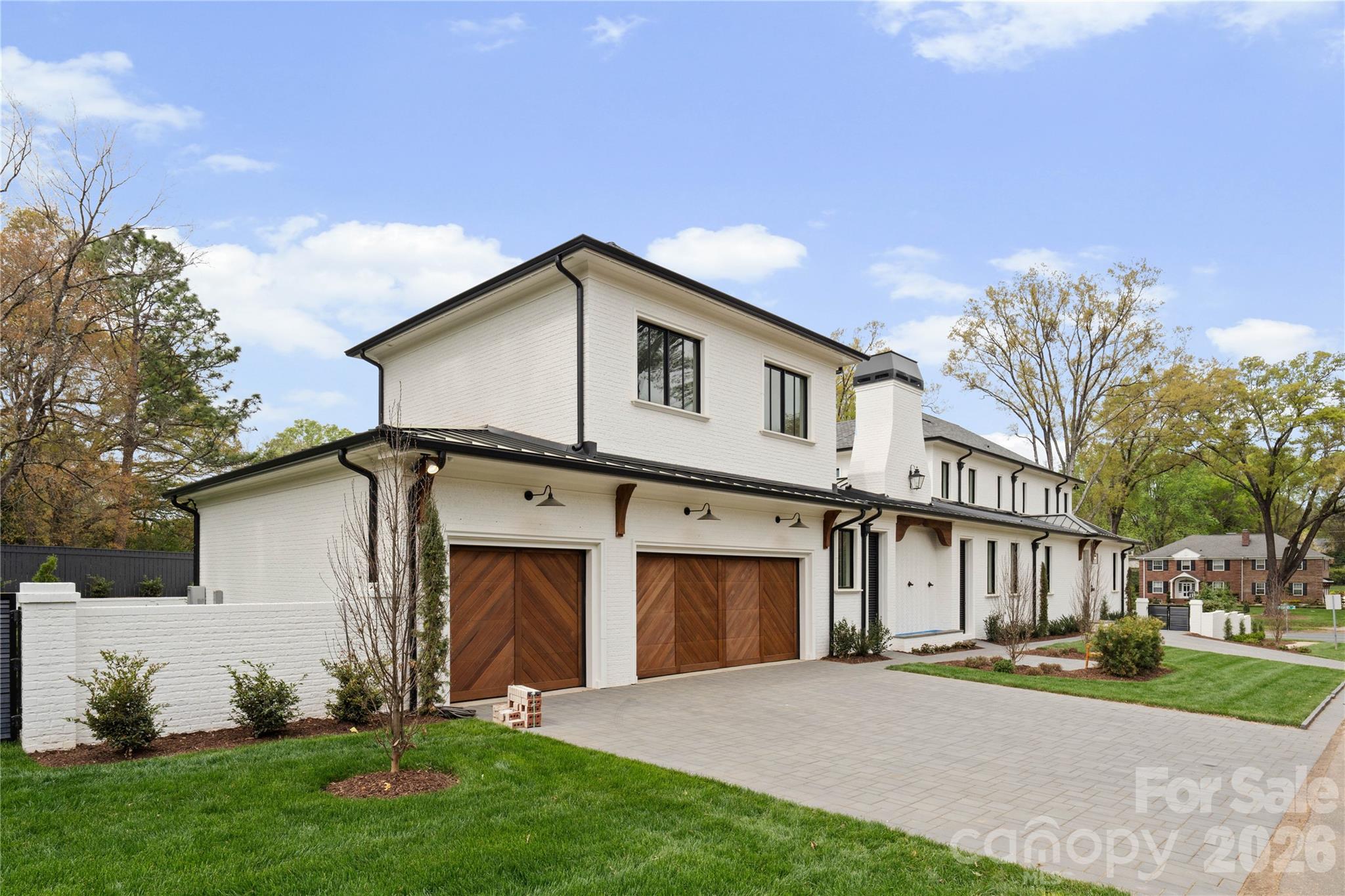 2208 Overhill Road, Charlotte, photo 3 of 8