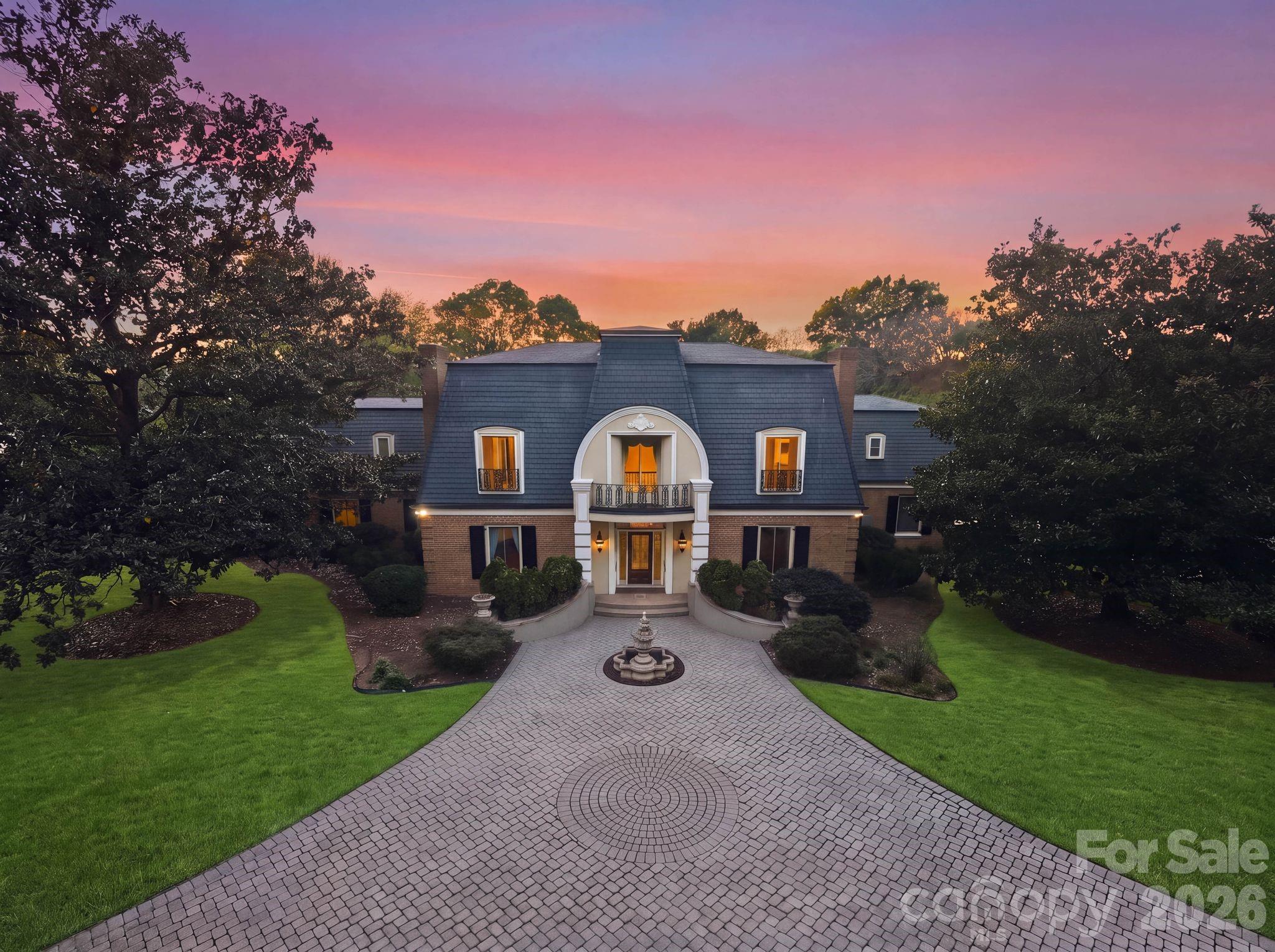 3452 Sharon Road, Charlotte, photo 4 of 8
