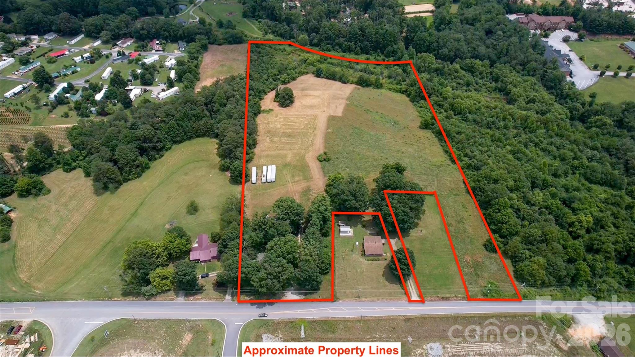 412 Mcmurray Road, Flat Rock, photo 1 of 8