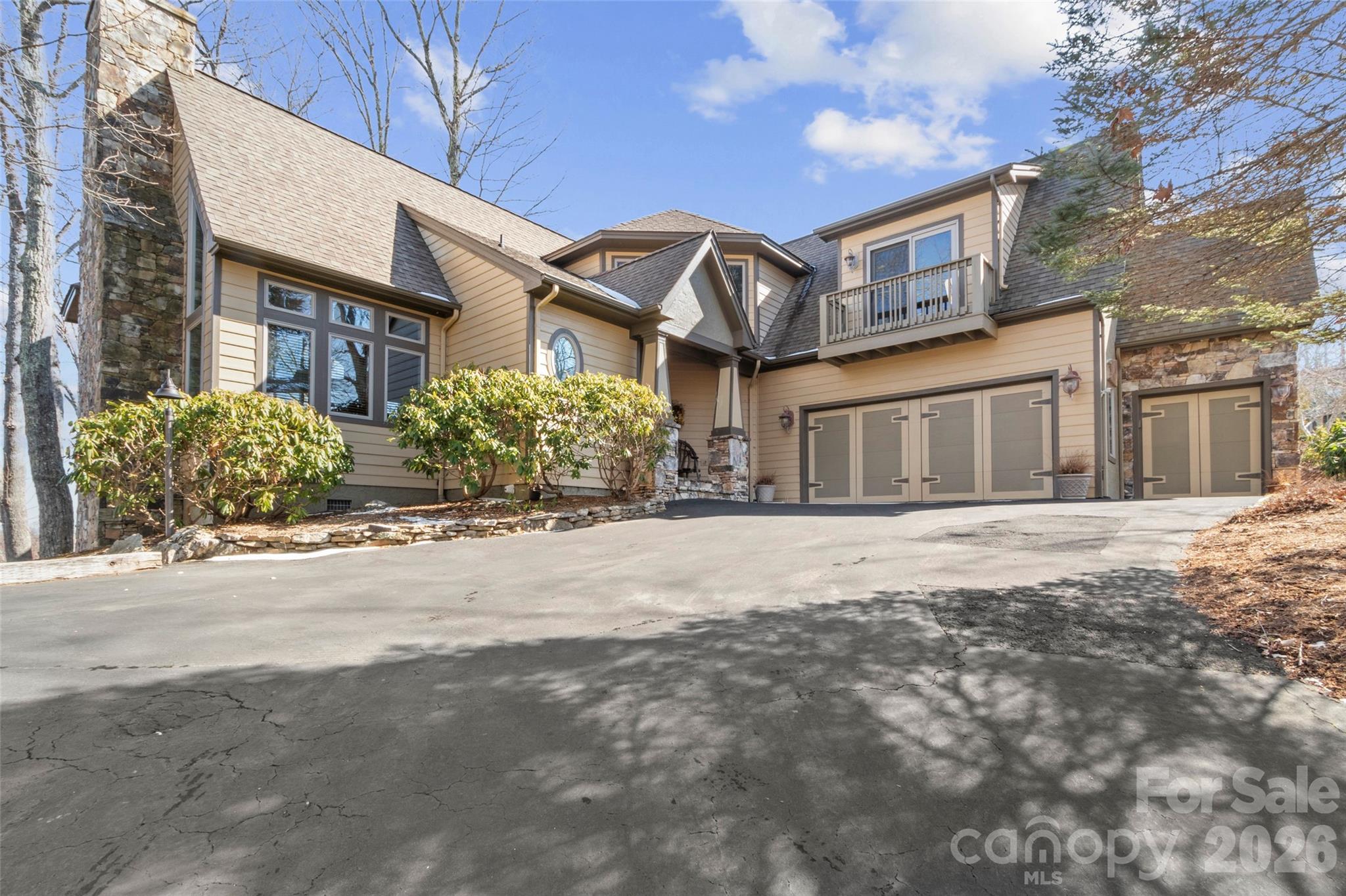456 Spring House Drive, Burnsville, photo 1 of 8
