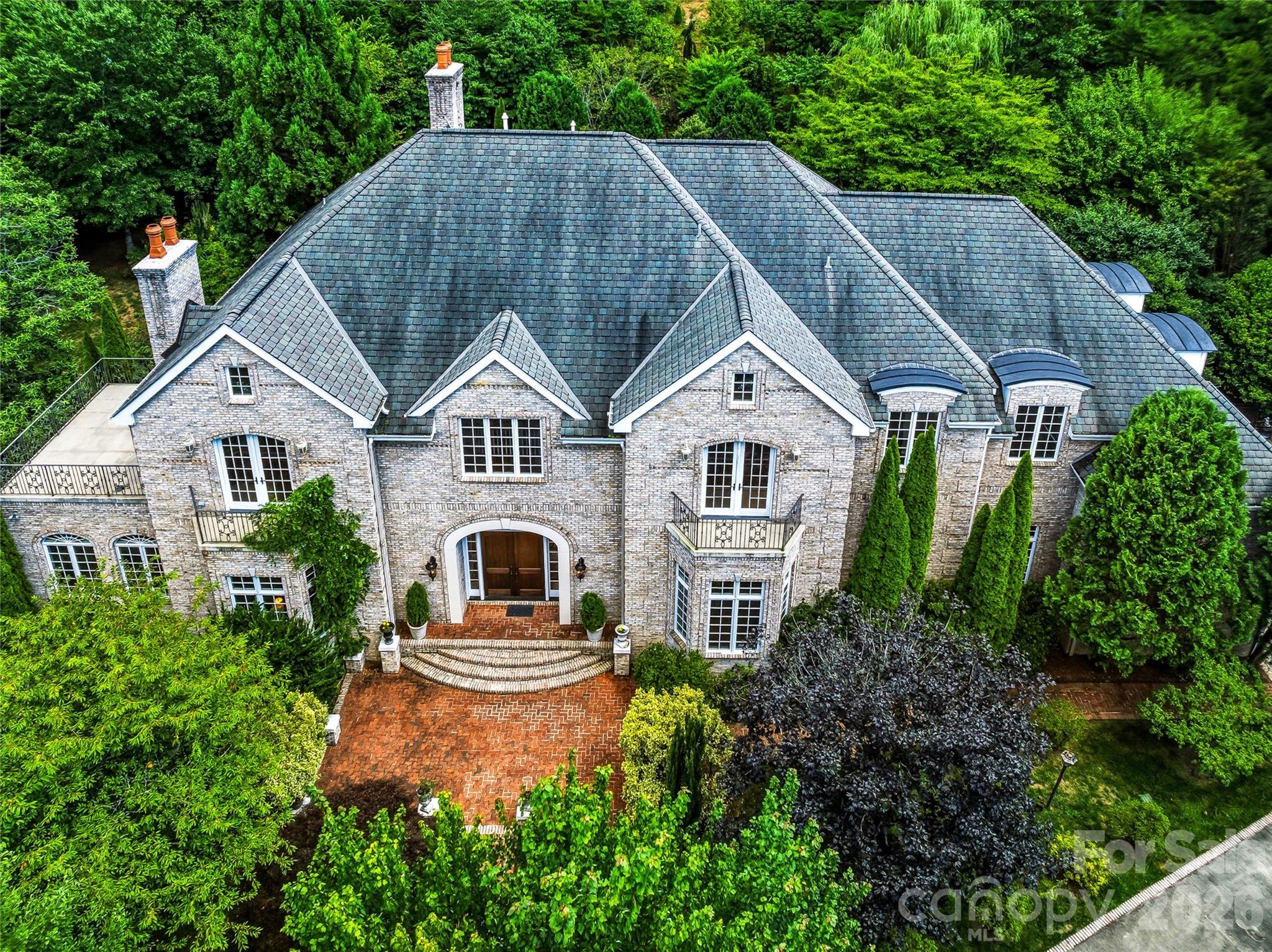 150 Rainbow View Drive, Fletcher, photo 6 of 8