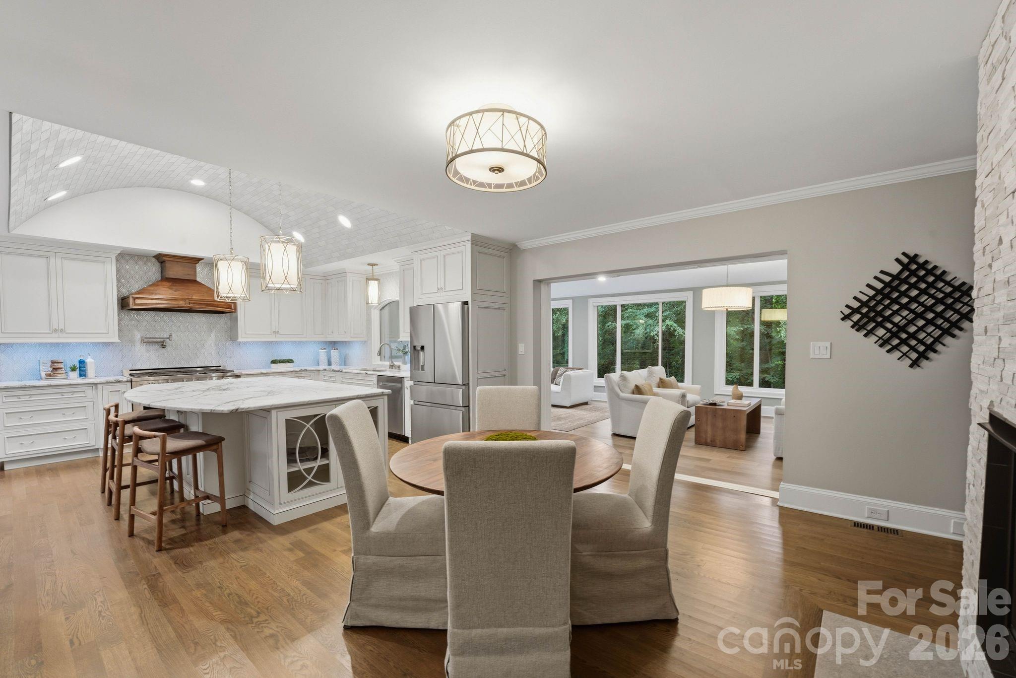 5023 Gorham Drive, Charlotte, photo 5 of 8