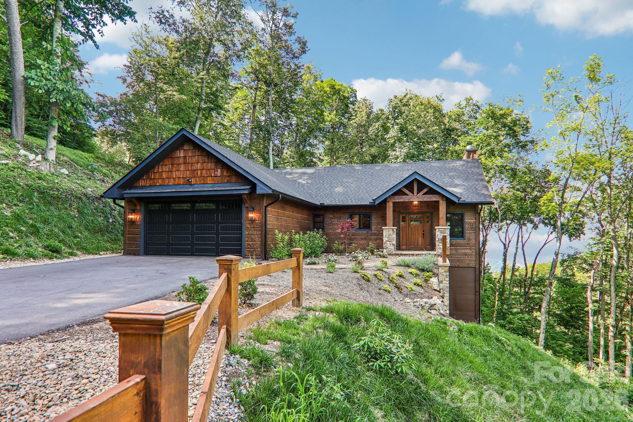 102 Iga Trail, Maggie Valley, photo 2 of 8