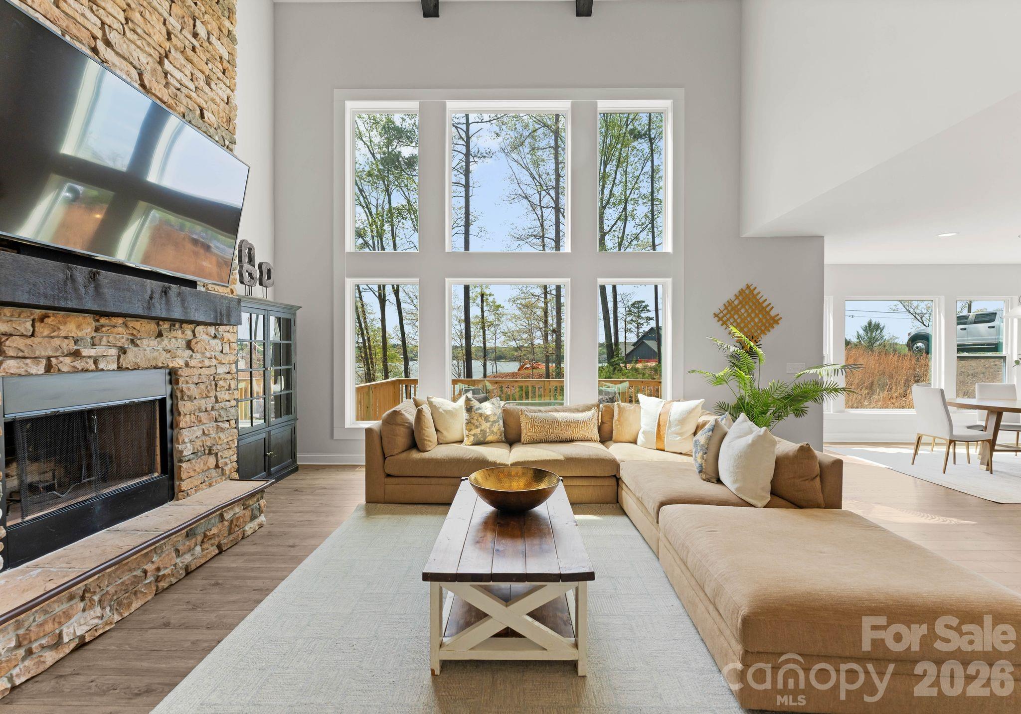 13701 Petworth Court, Charlotte, photo 6 of 8