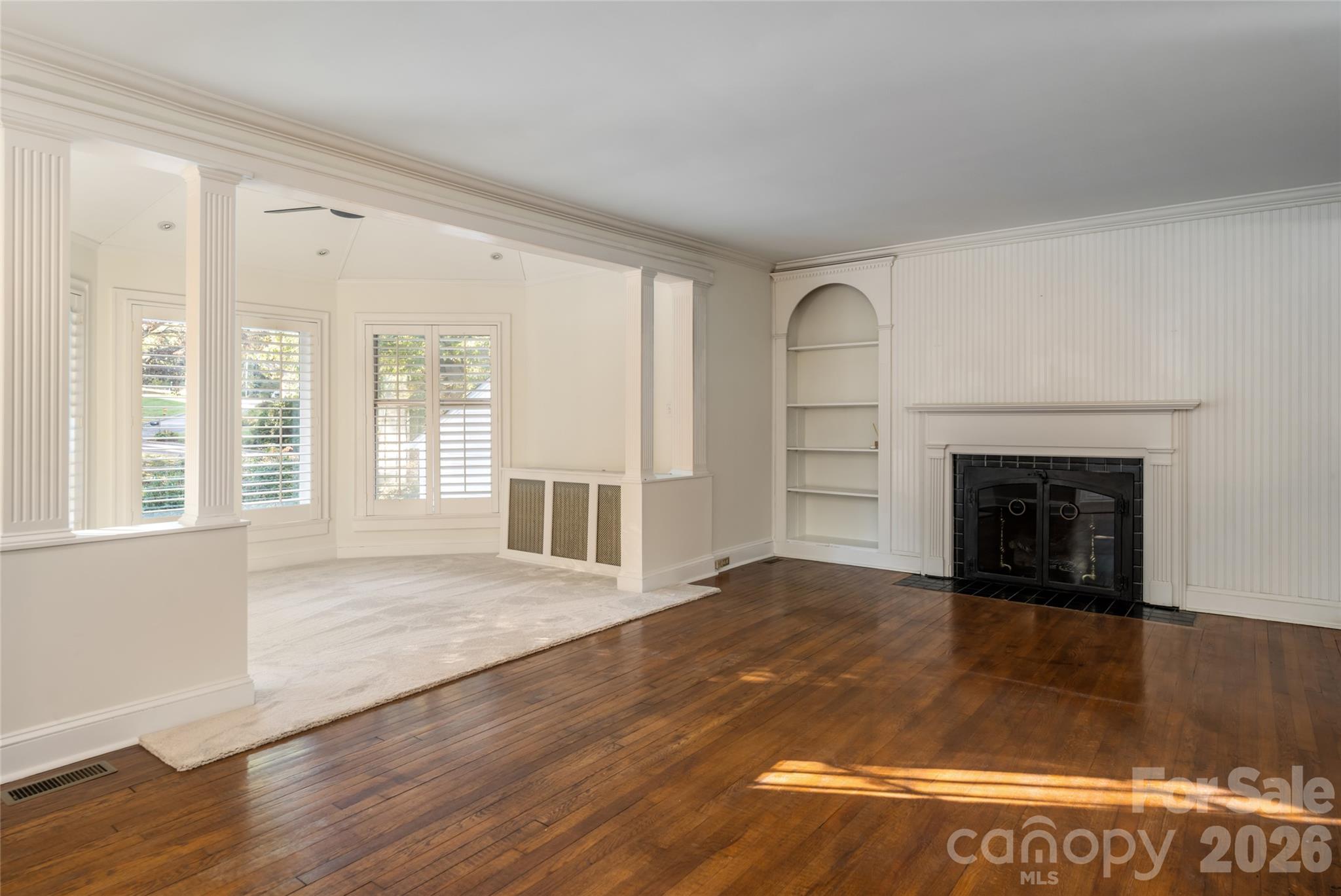 25 Blackwood Road, Asheville, photo 3 of 8