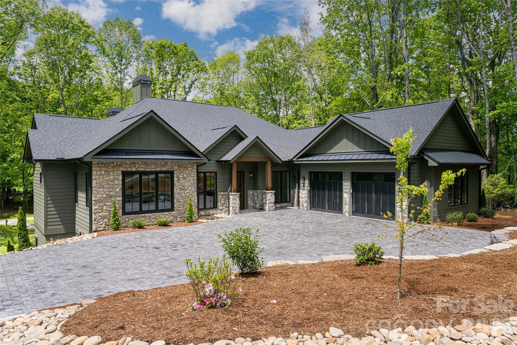 99 Little Cherokee Ridge, Hendersonville, photo 6 of 8