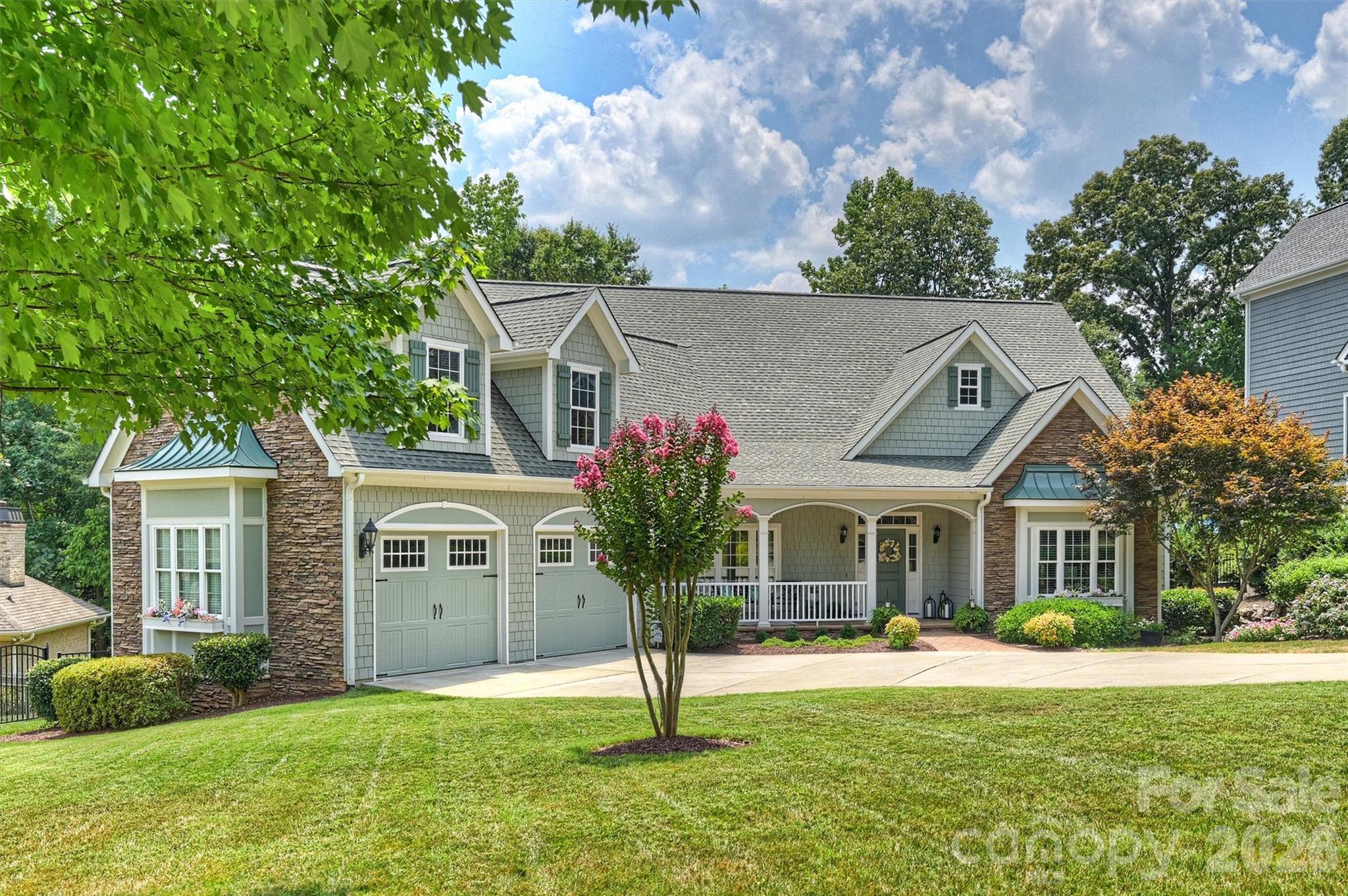 929 Wessington Manor Lane, Fort Mill, photo 1 of 8