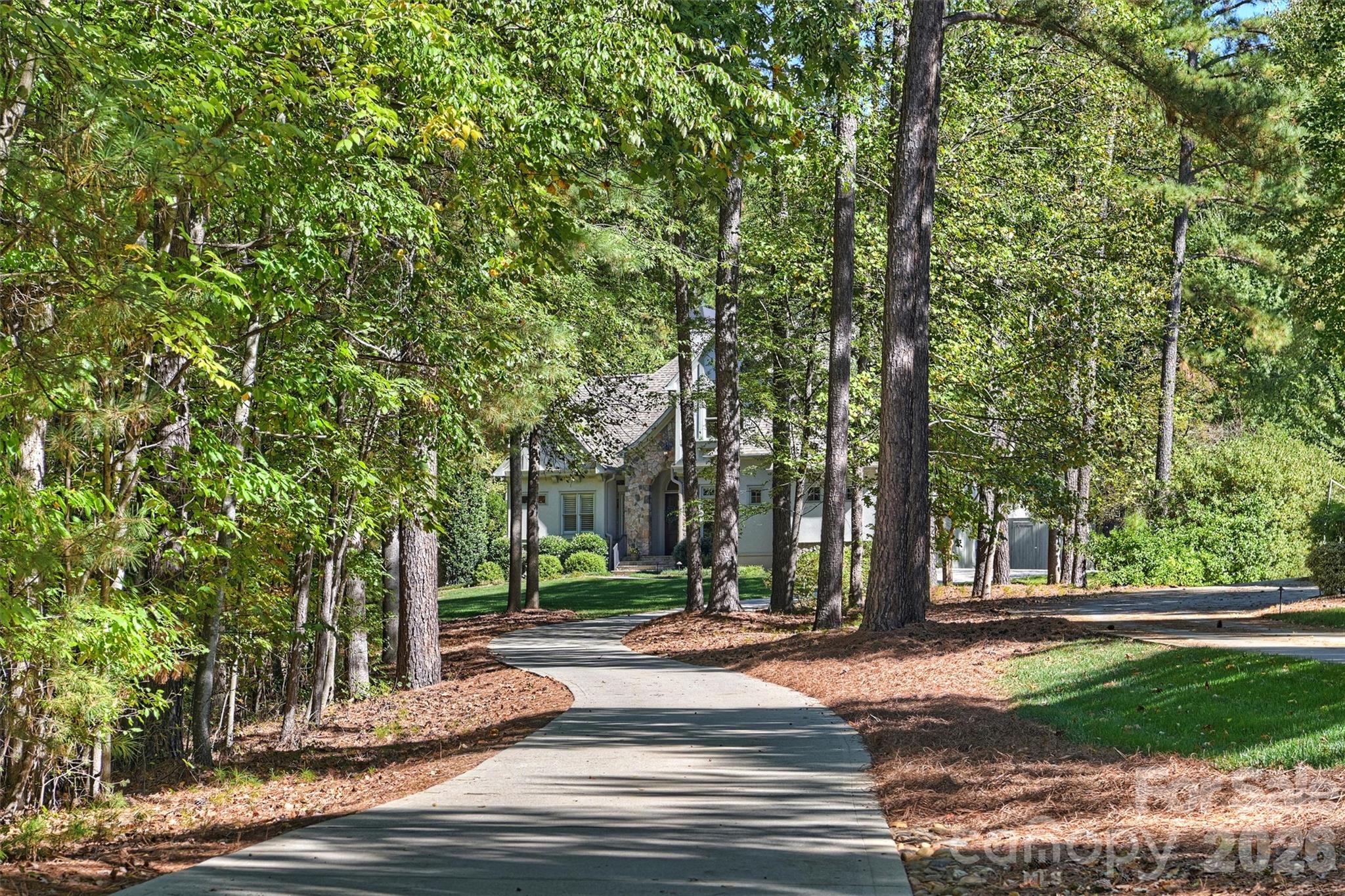 134 Wellfleet Lane, Mooresville, photo 2 of 8