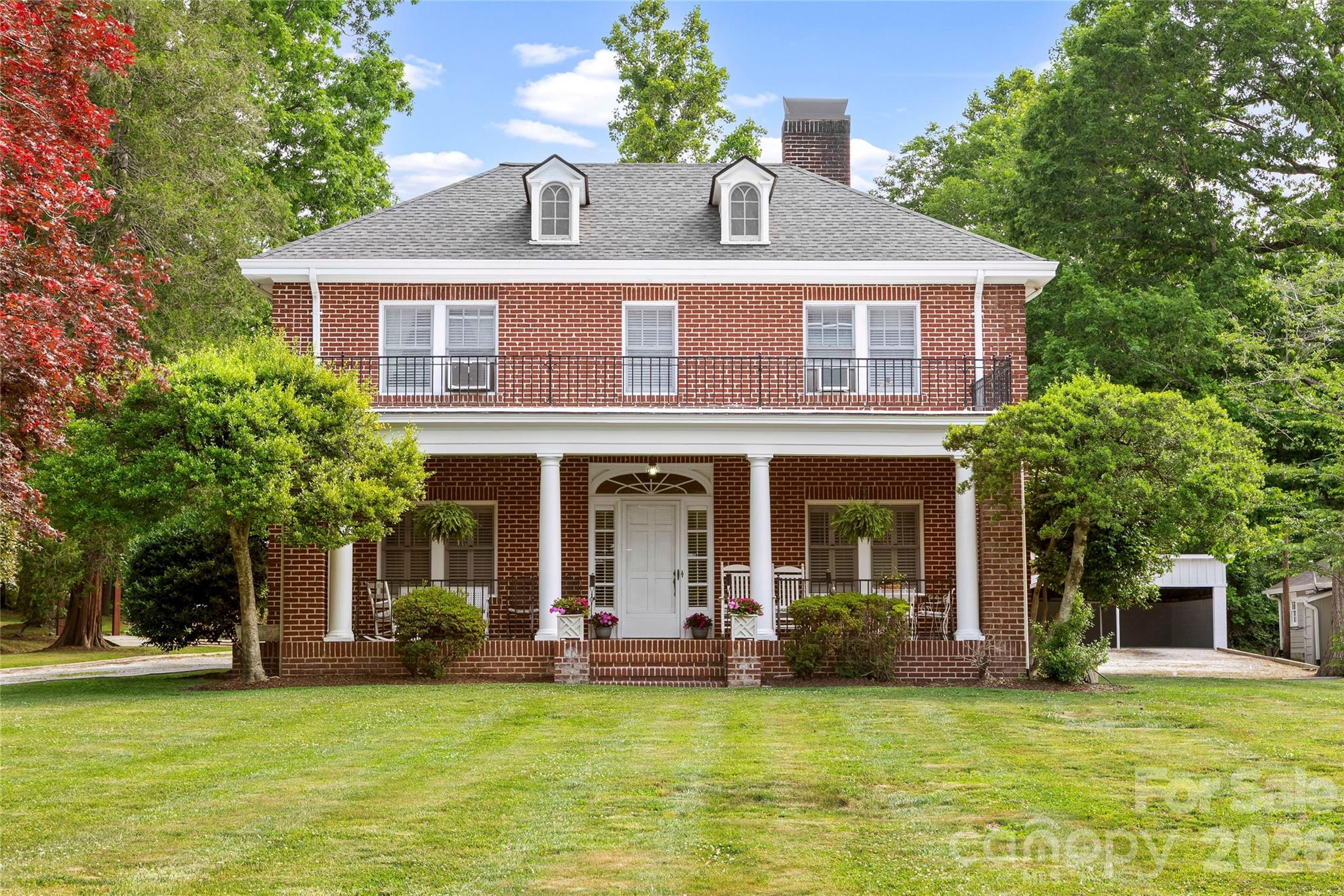 1518 Greenville Highway, Hendersonville, photo 1 of 8