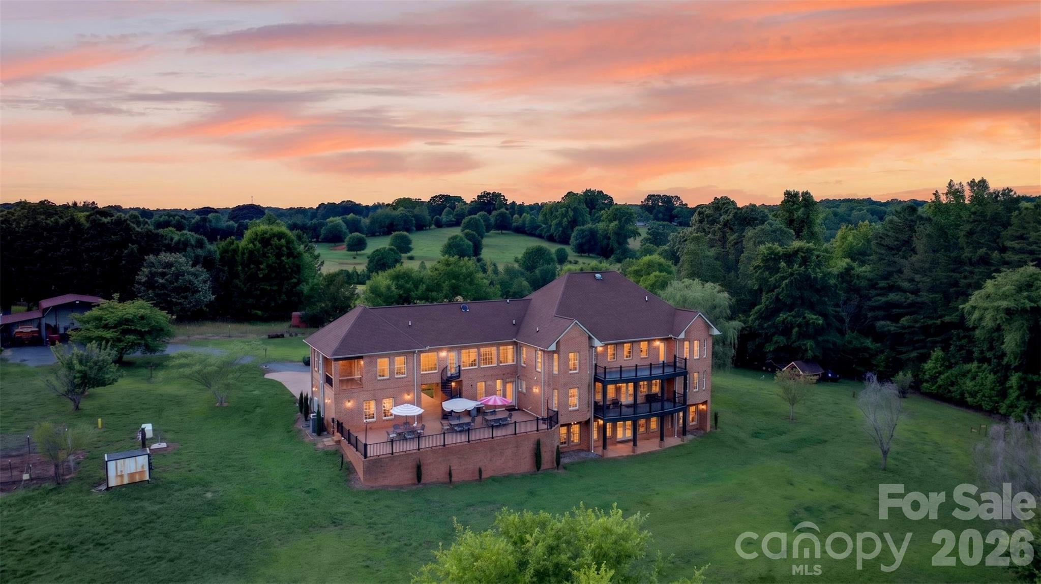 502 Hickory Hollow Road, Inman, photo 2 of 8