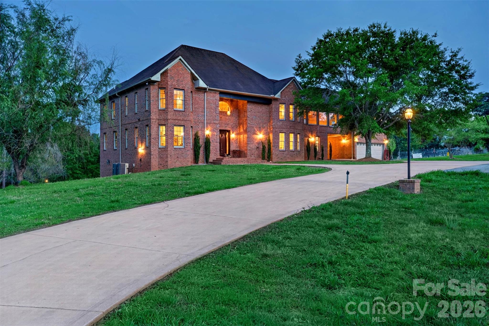 502 Hickory Hollow Road, Inman, photo 1 of 8