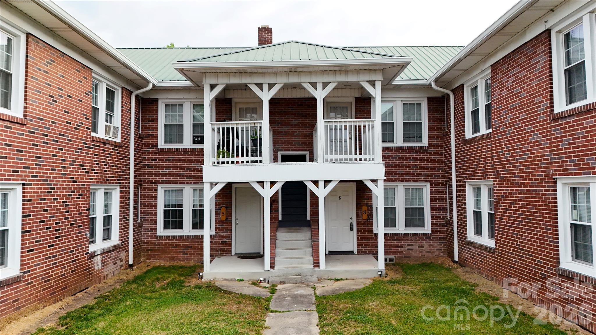 1007 S Main Street, Mount Airy, photo 4 of 8