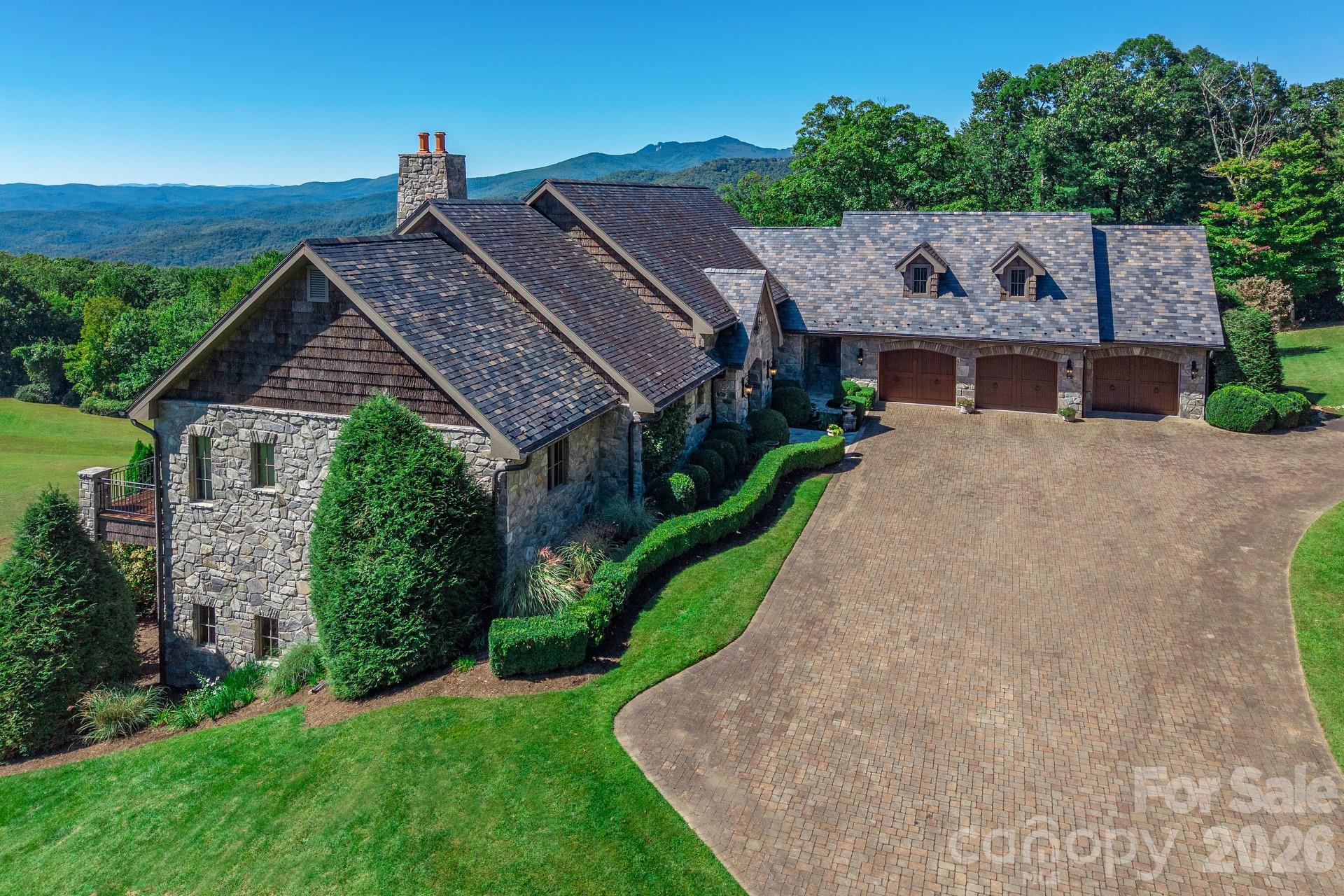 733 Dogwood Lane, Blowing Rock, photo 6 of 8
