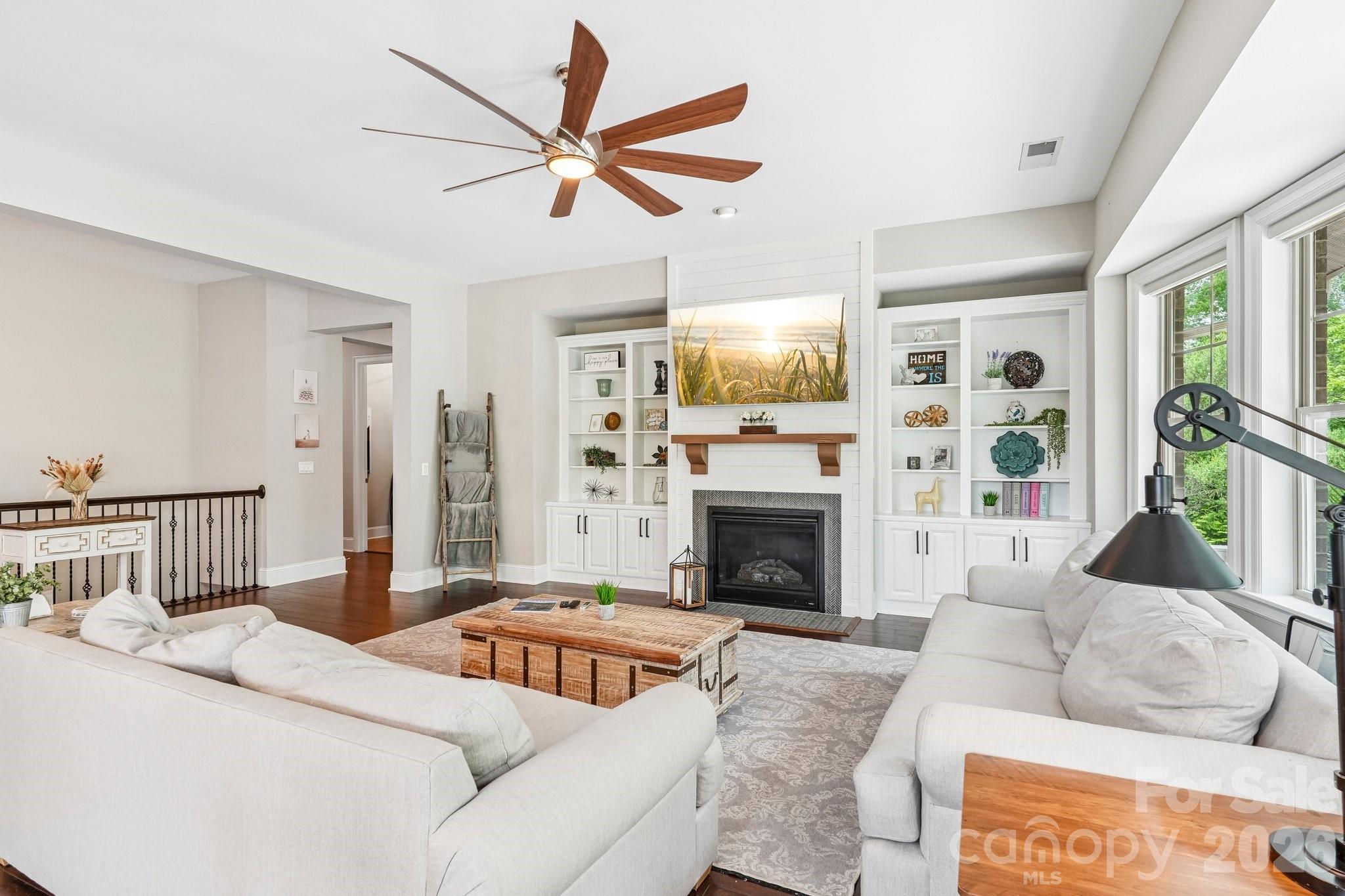 16521 Governors Club Court, Charlotte, photo 8 of 8