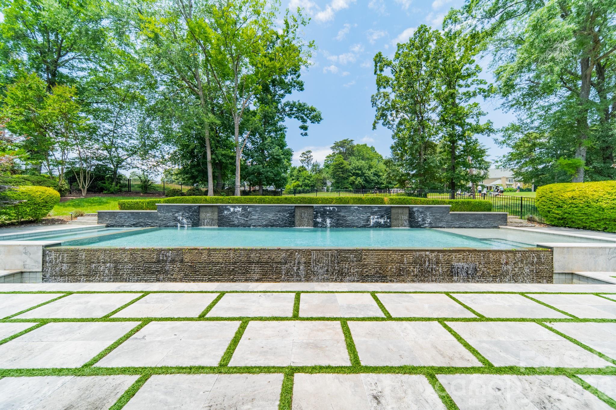 19053 Double Eagle Drive, Cornelius, photo 7 of 8