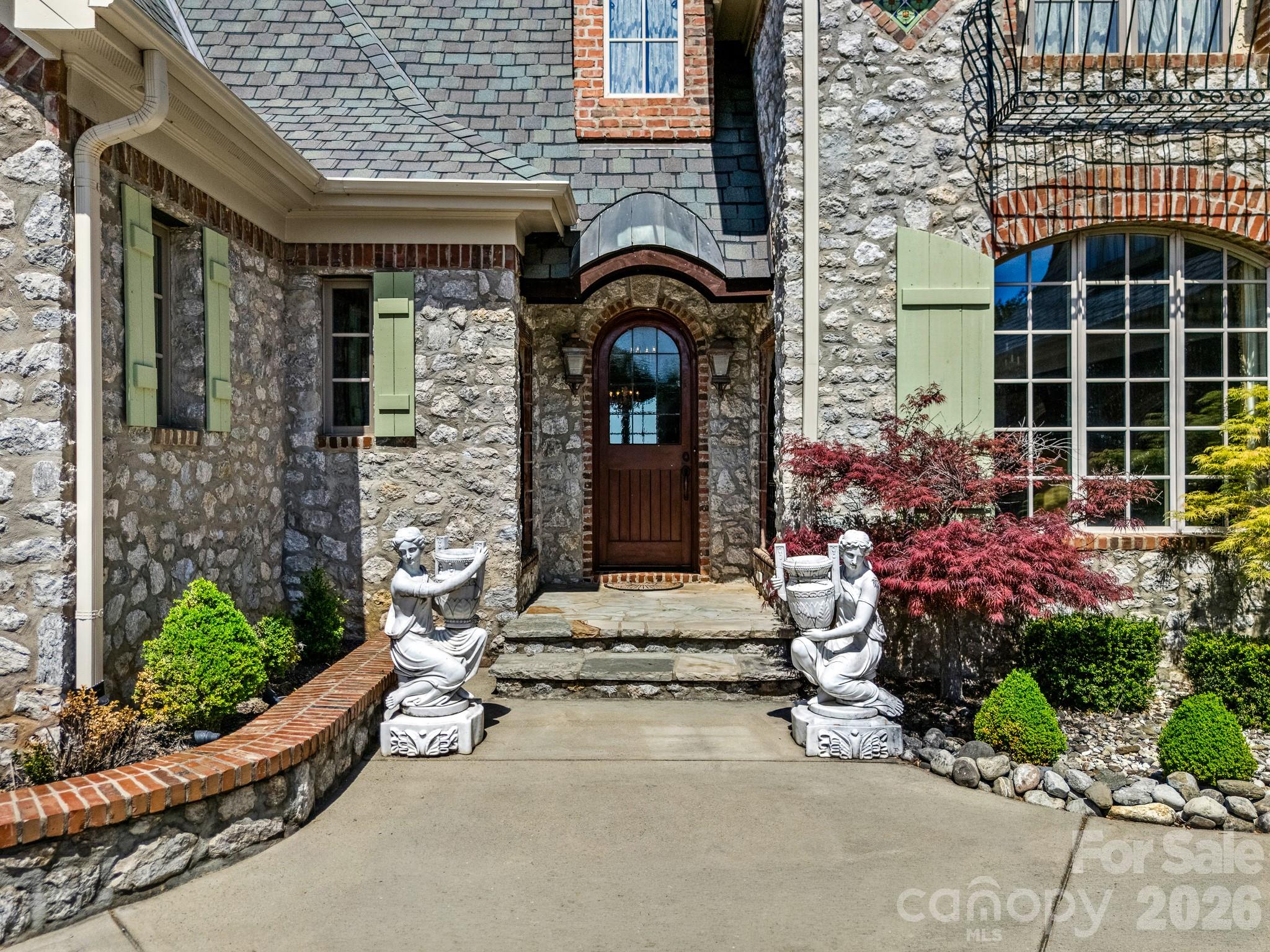 331 Ivy Arbor Circle, Rock Hill, photo 4 of 8