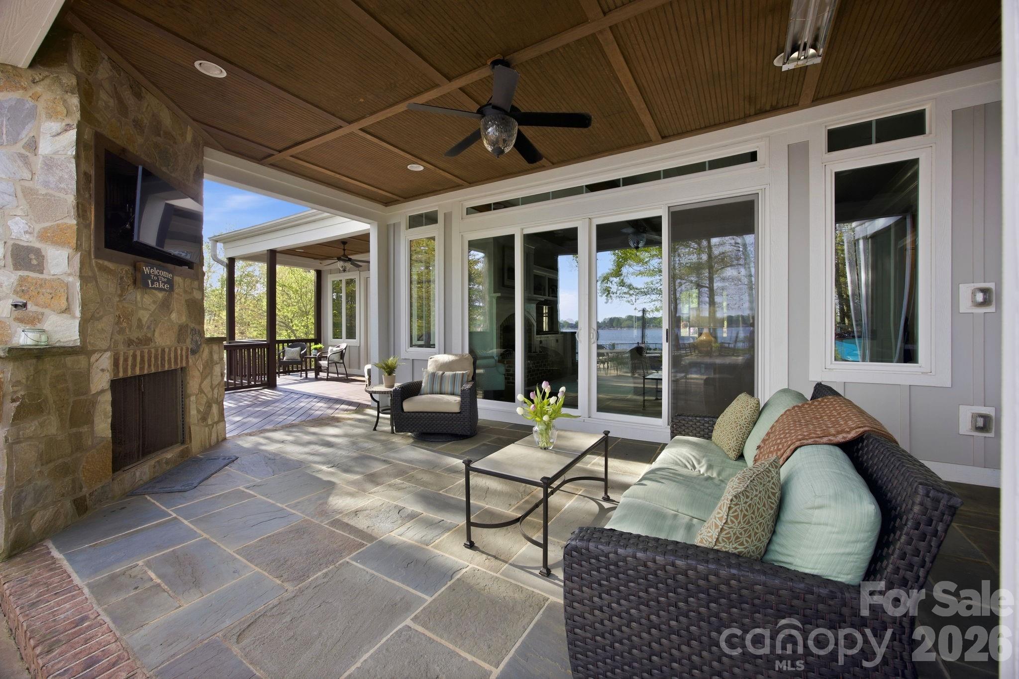 20727 Pointe Regatta Drive, Cornelius, photo 6 of 8