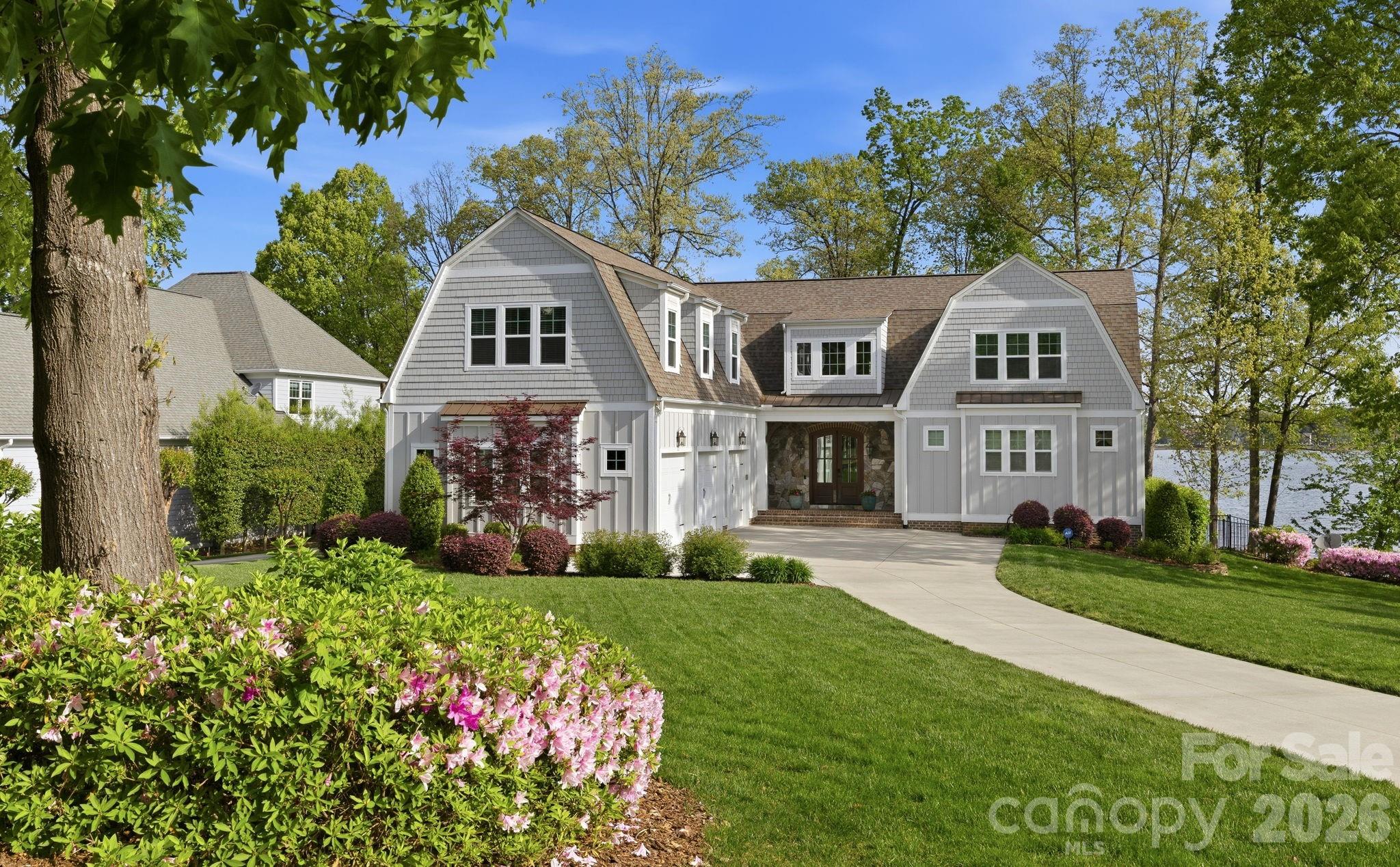 20727 Pointe Regatta Drive, Cornelius, photo 2 of 8