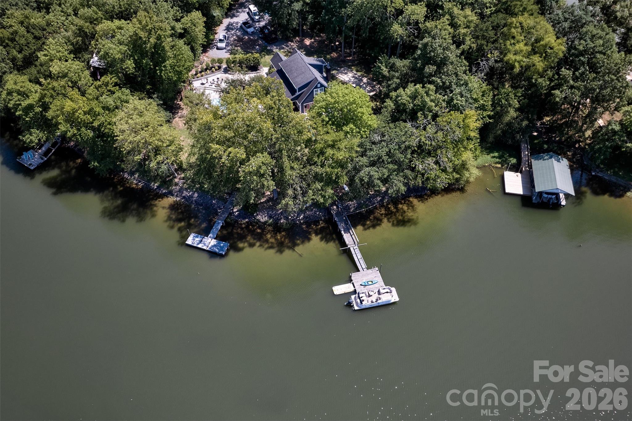 486 Willow Cove Road, Lake Wylie, photo 3 of 8